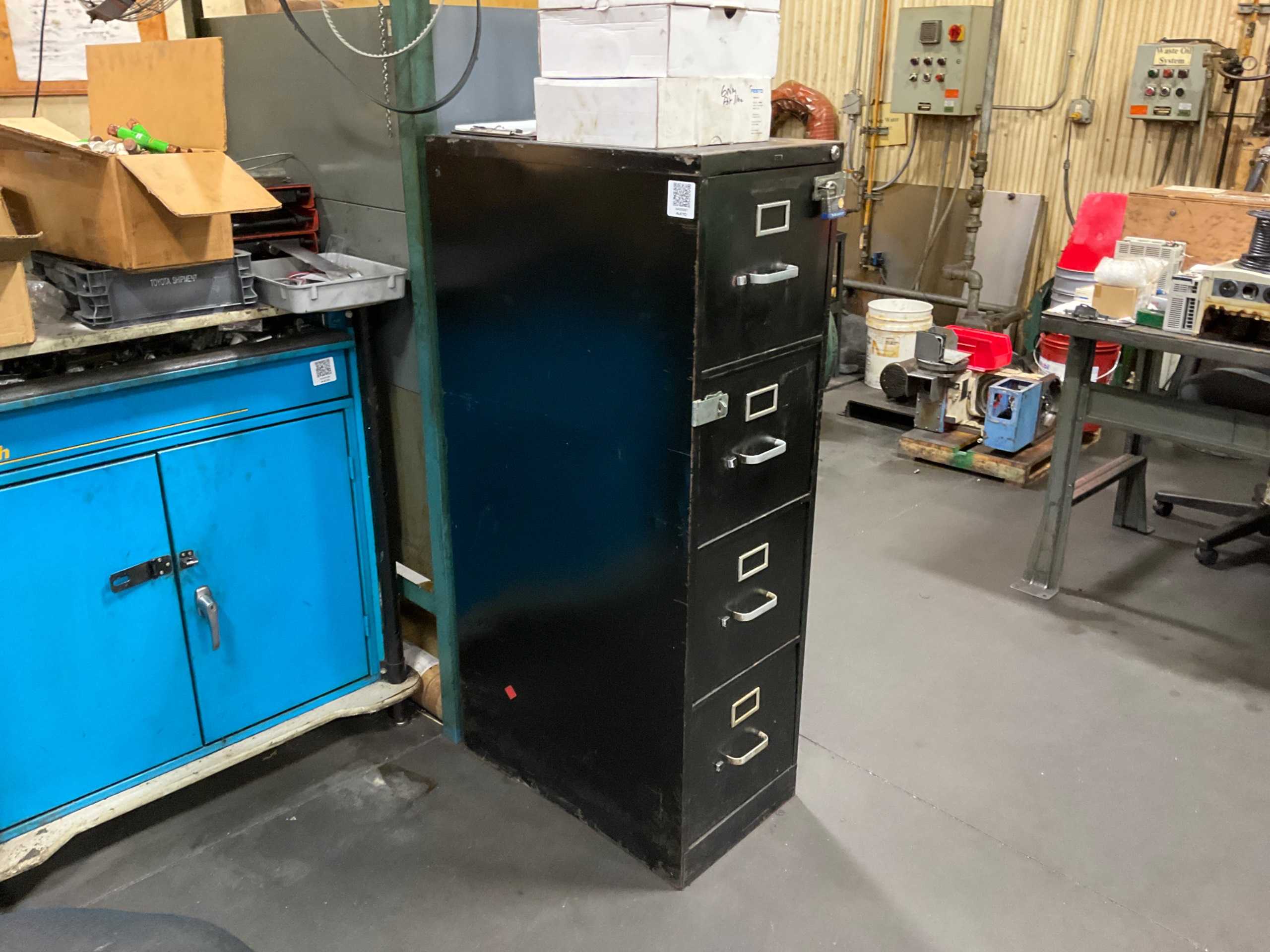 FREE STANDING STORAGE CABINET - FREE STANDING STORAGE CABINET