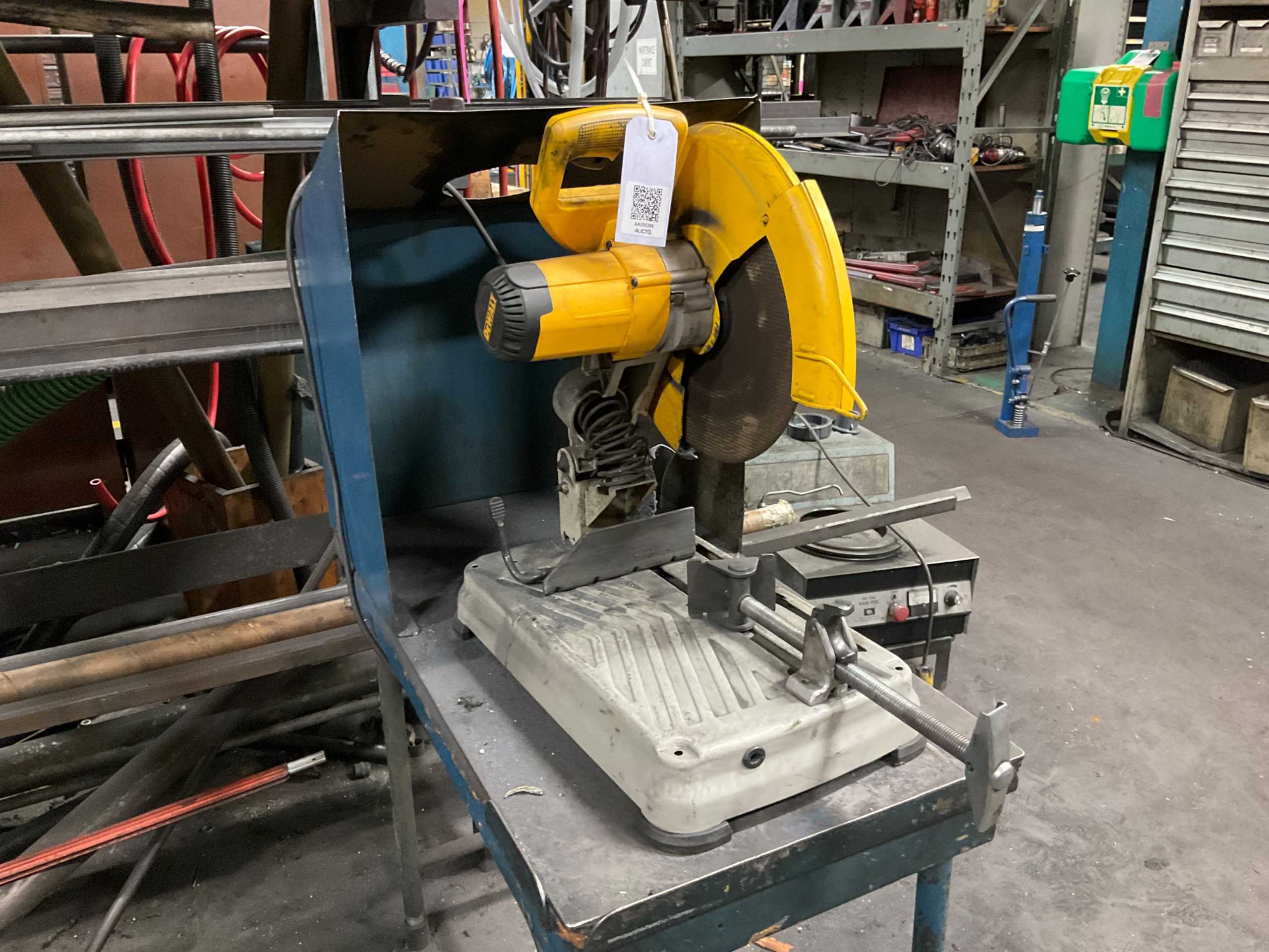 DEWALT CIRCULAR SAW - CIRCULAR SAWS