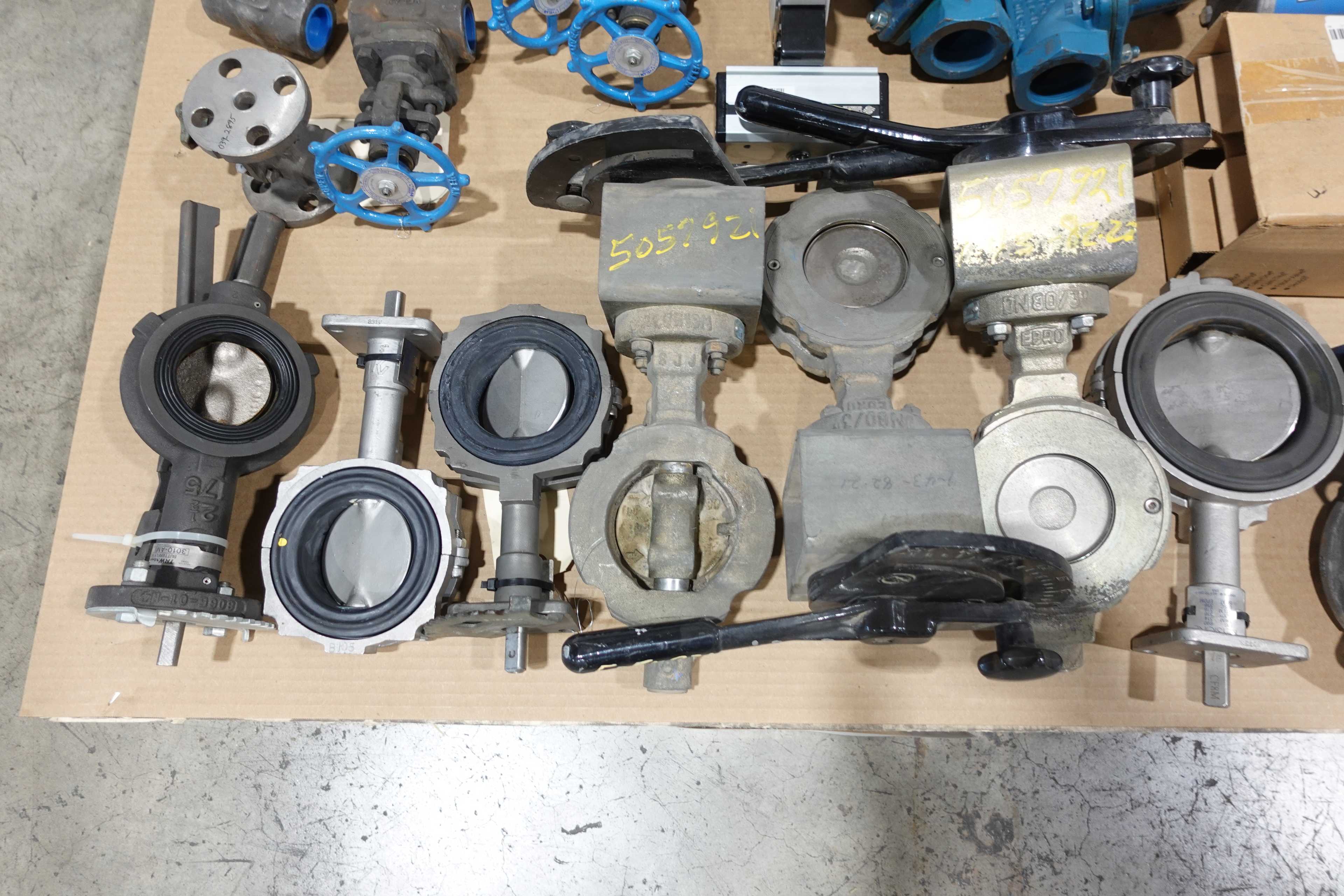 SKU 1727256 - 3 PALLETS OF ASSORTED VALVES - VALVES