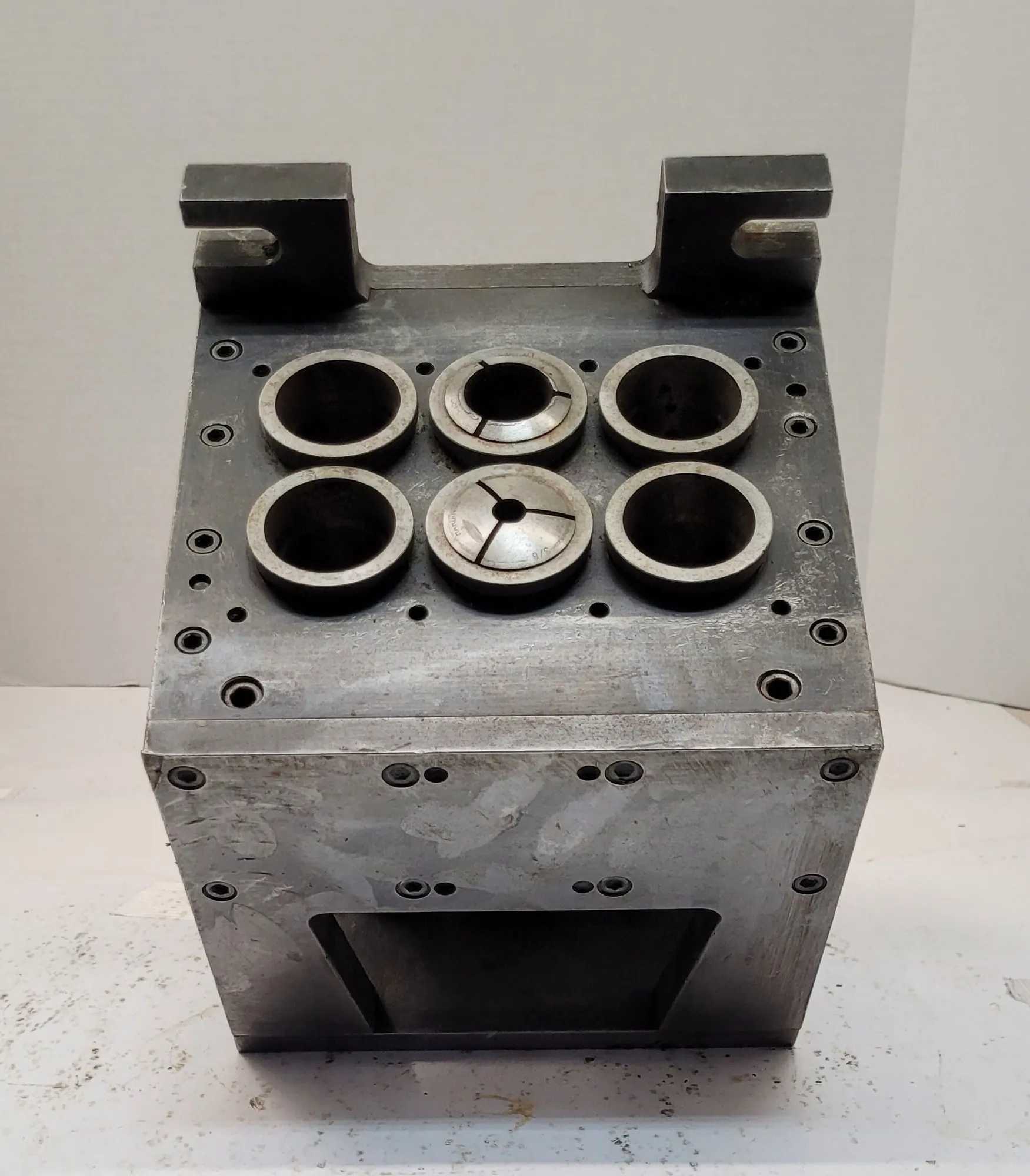 BEERE 6 STATION UNIFORM 5C COLLET FIXTURE, MAX GRIP PRESSURE 2500 - MACHINE TOOLING