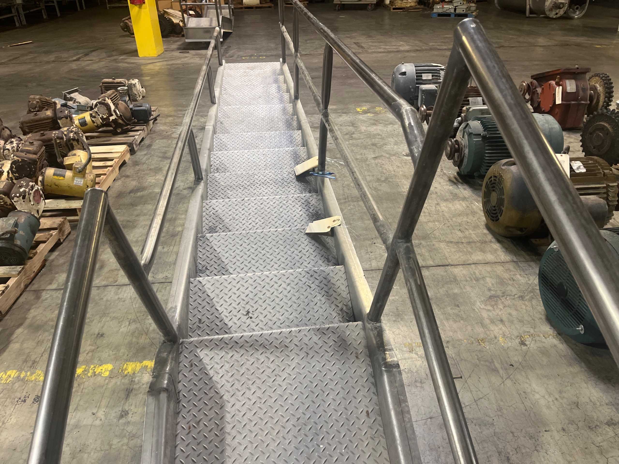 RAILING STAIRS - LADDERS
