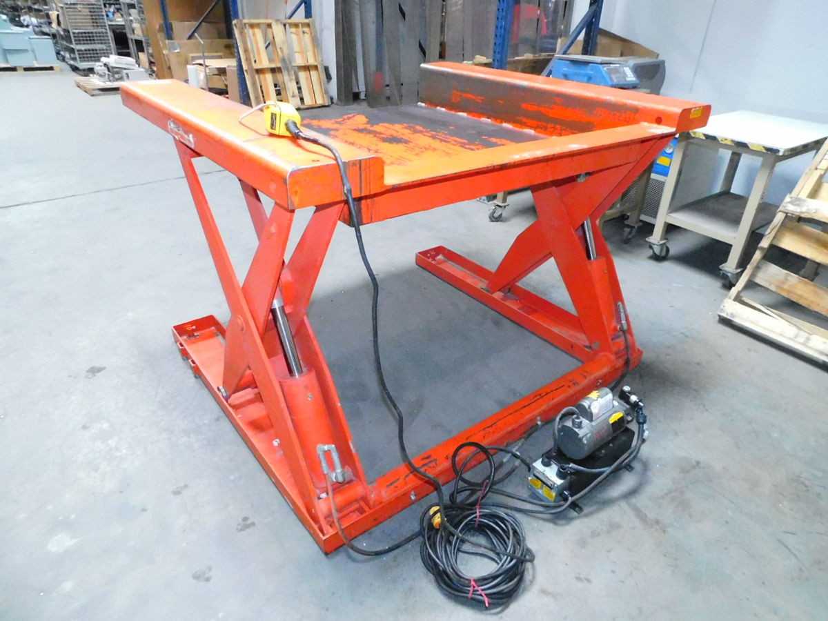 PRESTO XZ44-40 TABLE LIFTS, 4000 LB CAP, 48X40 IN PLATFORM, 7-42 IN LIFT, 120/240V AC POWER - LIFTING EQUIPMENT