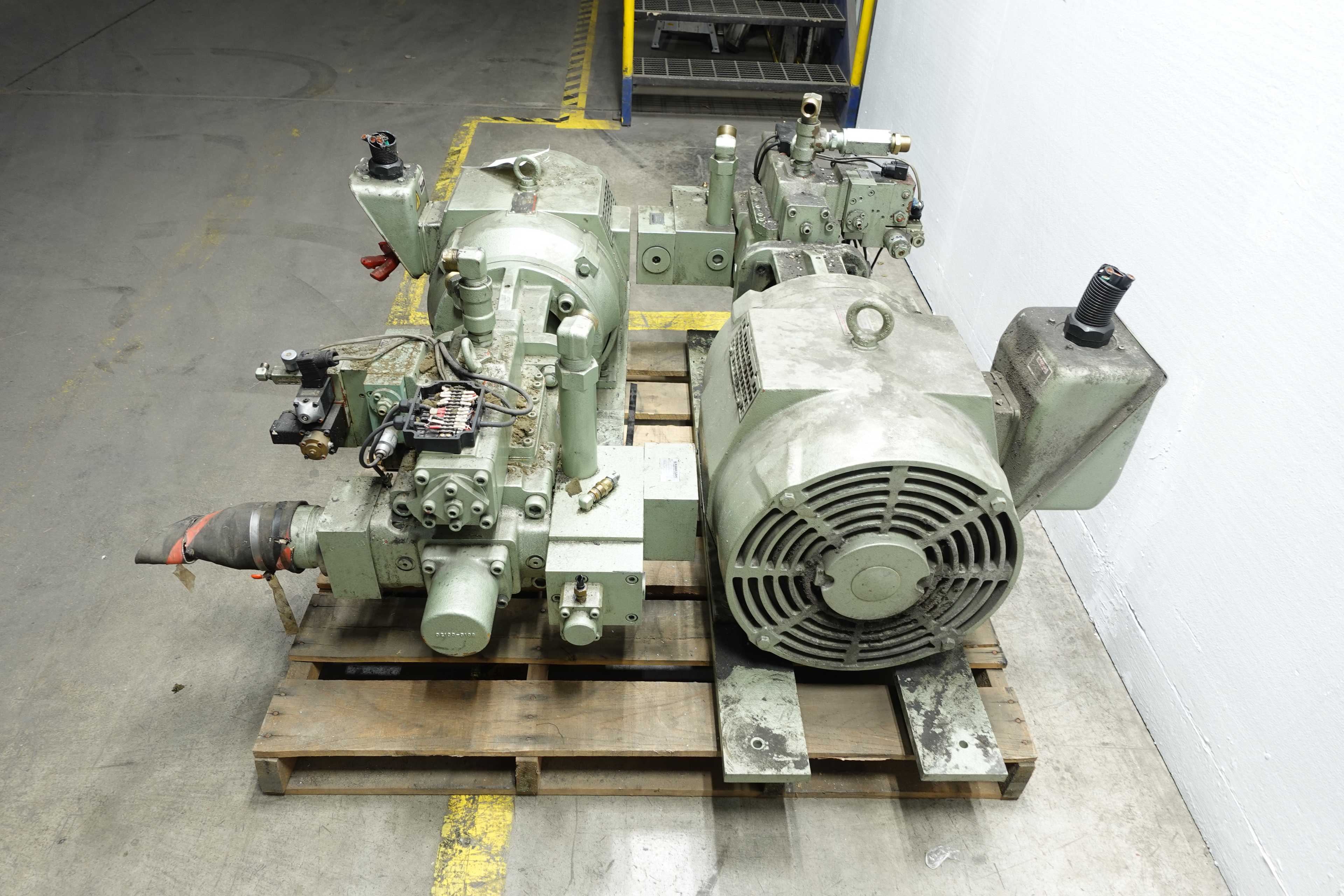 LOT OF 2 HYDRAULIC PUMP ASSEMBLIES - HYDRAULIC PUMP