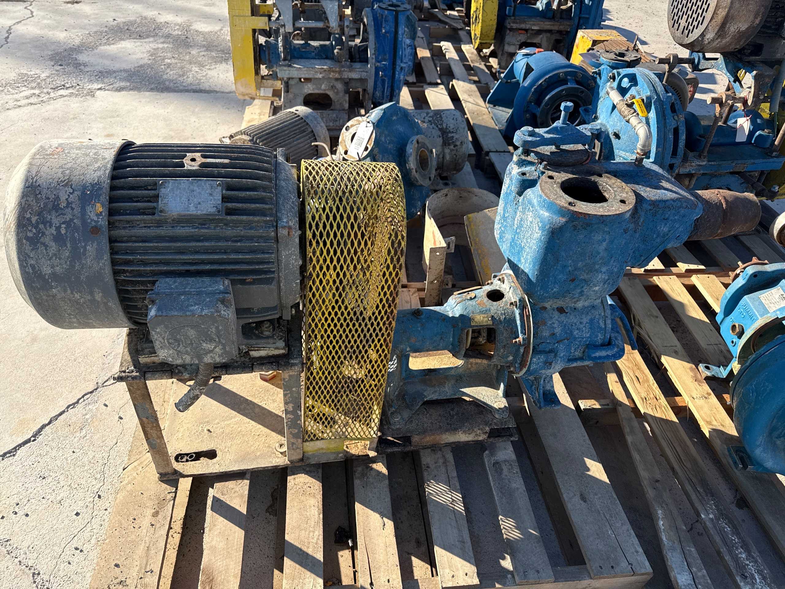 PUMP & 15 HP MOTOR ASSEMBLY - CENTRIFUGAL PUMP