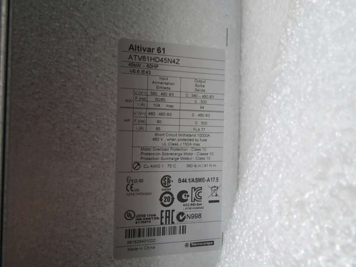 SCHNEIDER ATV61HD45N4Z INVERTERS, 380-480V INPUT, 45KW POWER, 77.0A OUTPUT - AC VFD DRIVES