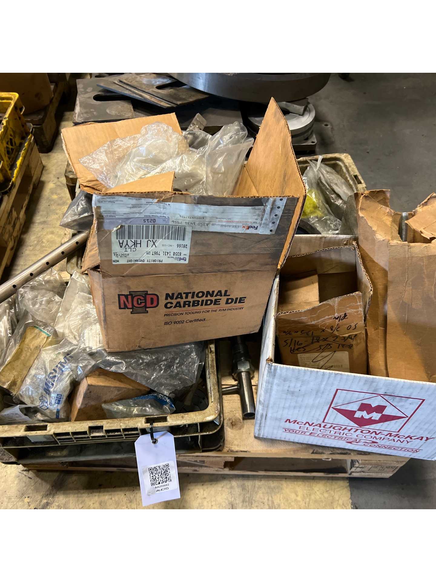 BULK QTY OF INDUSTRIAL PARTS - INDUSTRIAL PARTS