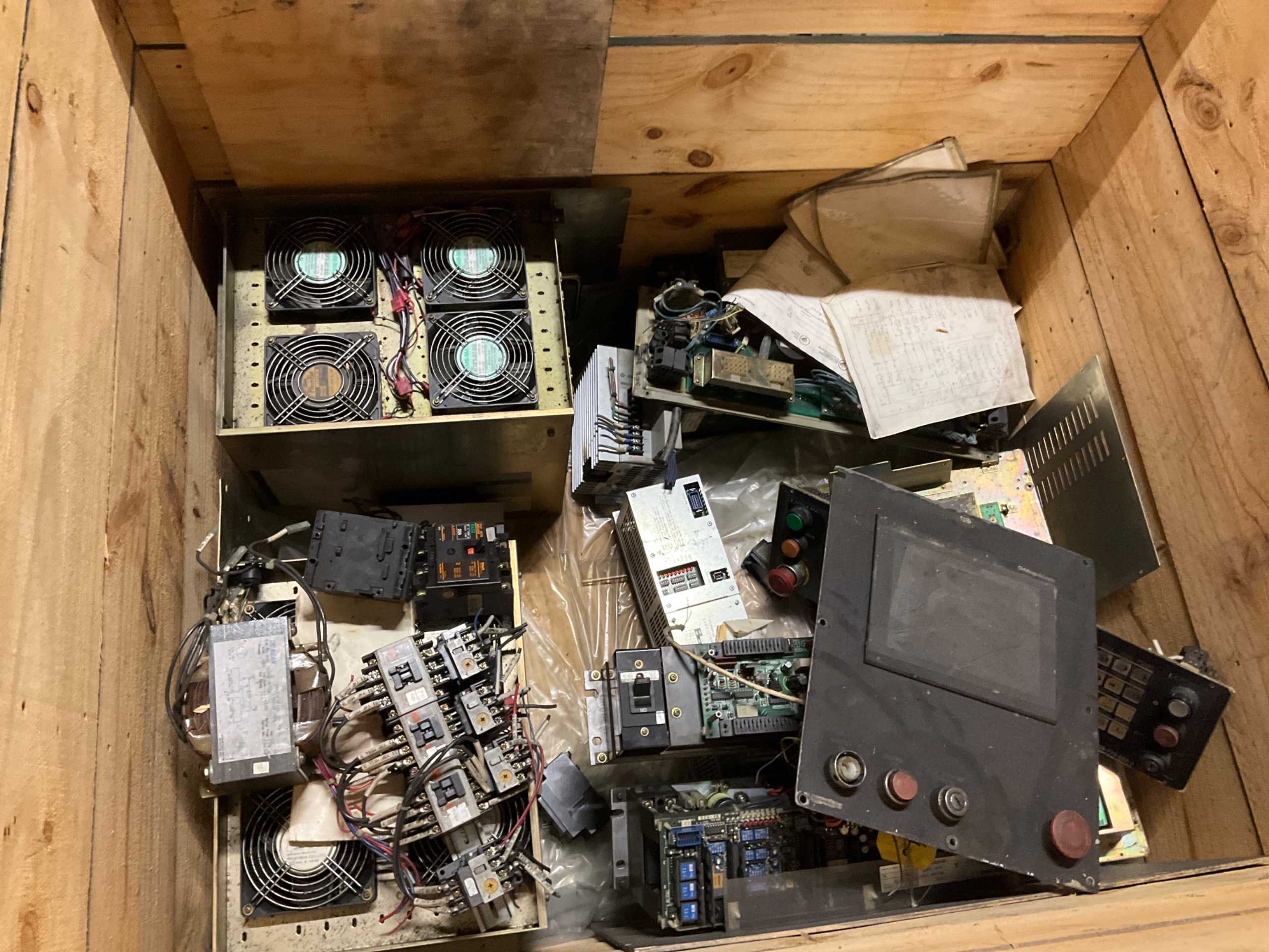 BULK QTY OF AUTOMATION & CONTROLS - AUTOMATION & CONTROLS