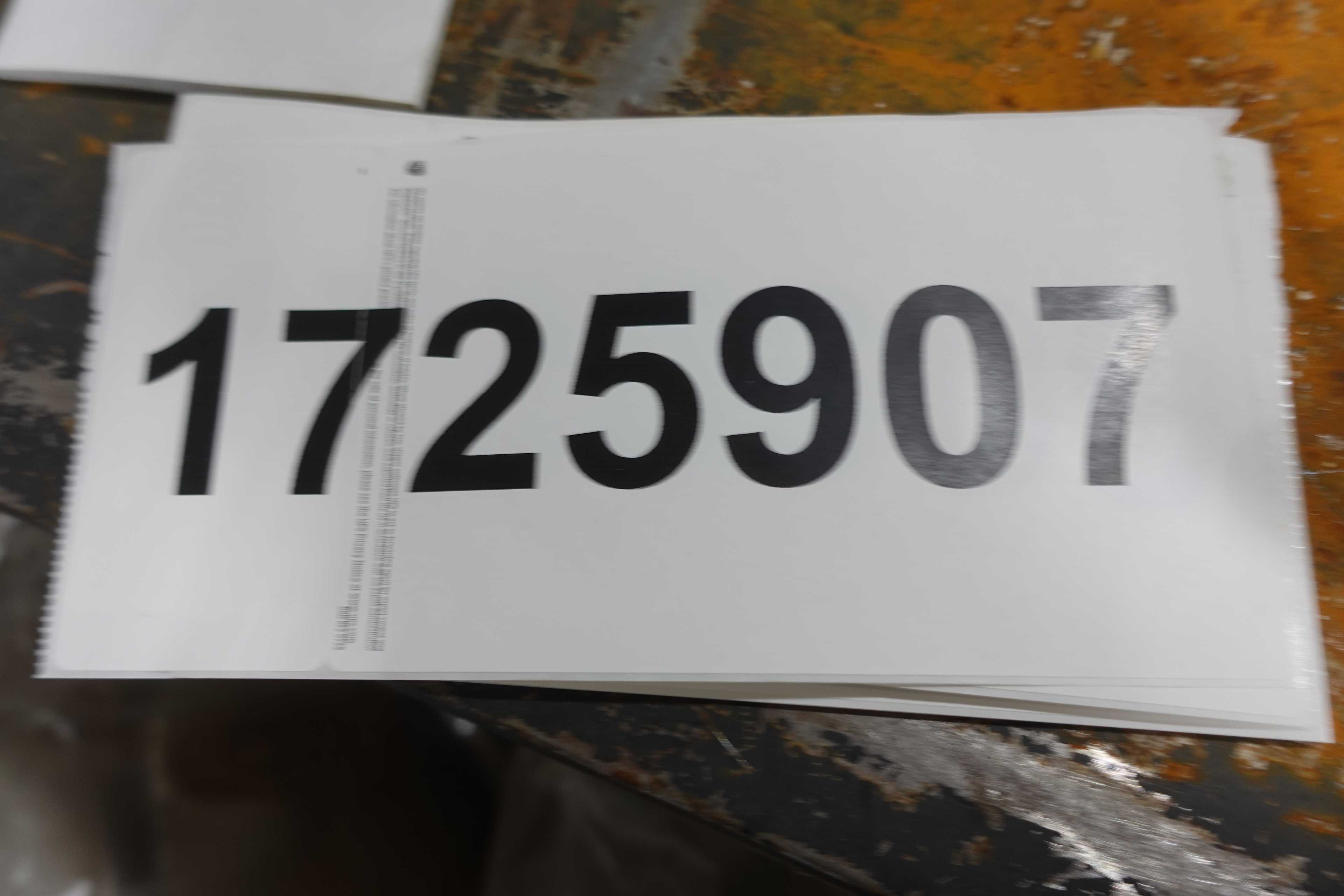 SKU 1725907 - PALLET OF ASSORTED LIGHT CURTAIN SENSORS - SENSORS