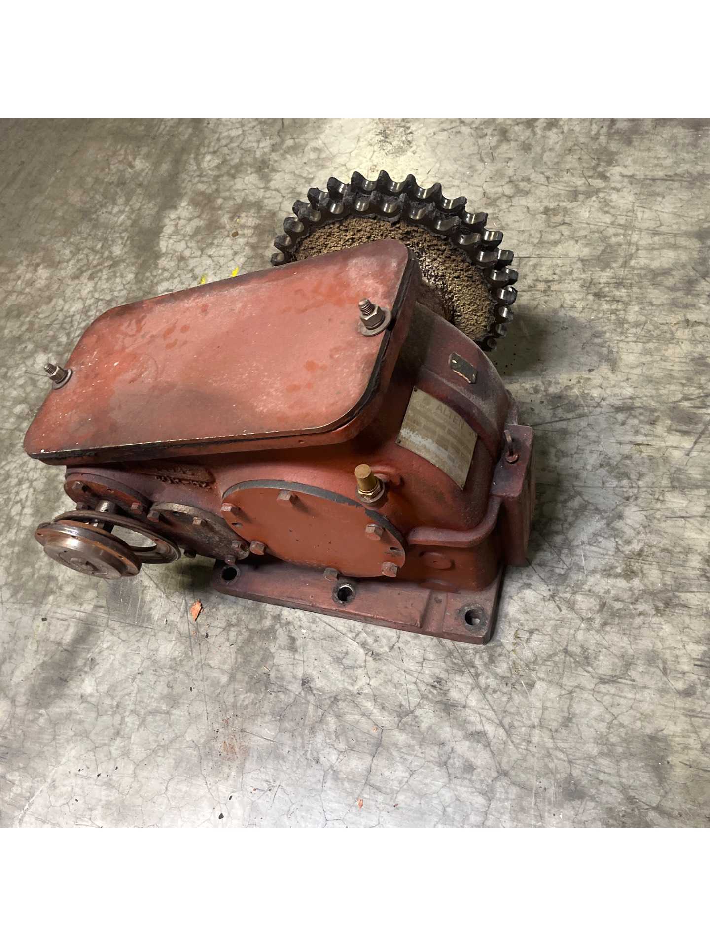 ALTEN ADG-45B-2M-11 ENCLOSED GEAR DRIVE - ENCLOSED GEAR DRIVE