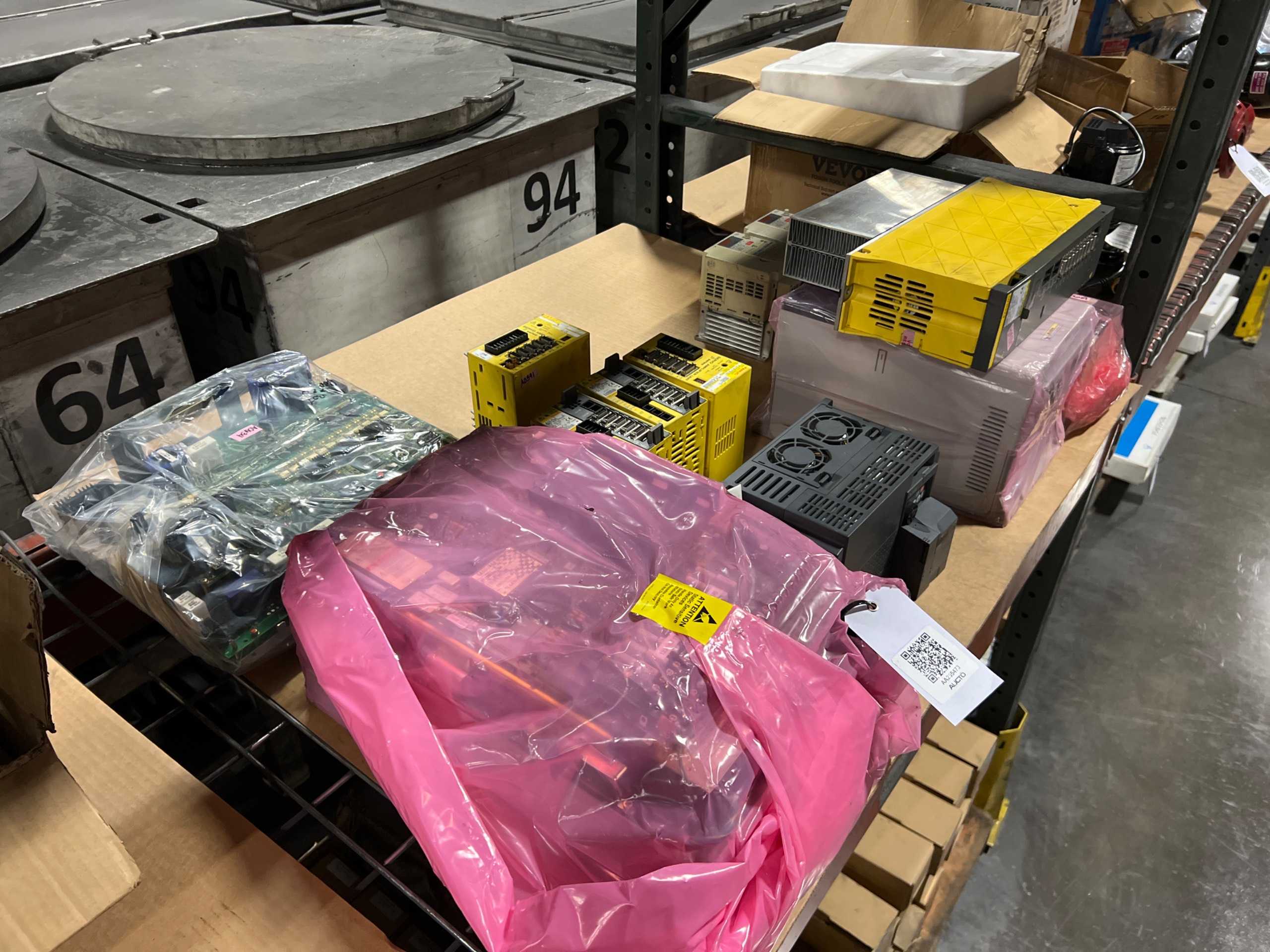 BULK QTY OF AUTOMATION & CONTROLS - AUTOMATION & CONTROLS