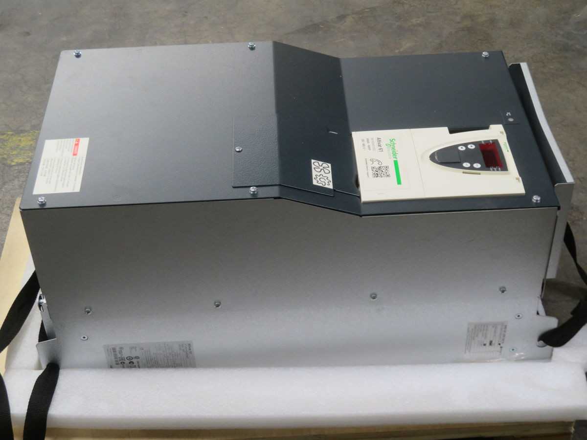SCHNEIDER ATV61HD45N4Z INVERTERS, 380-480V INPUT, 45KW POWER, 77.0A OUTPUT - AC VFD DRIVES