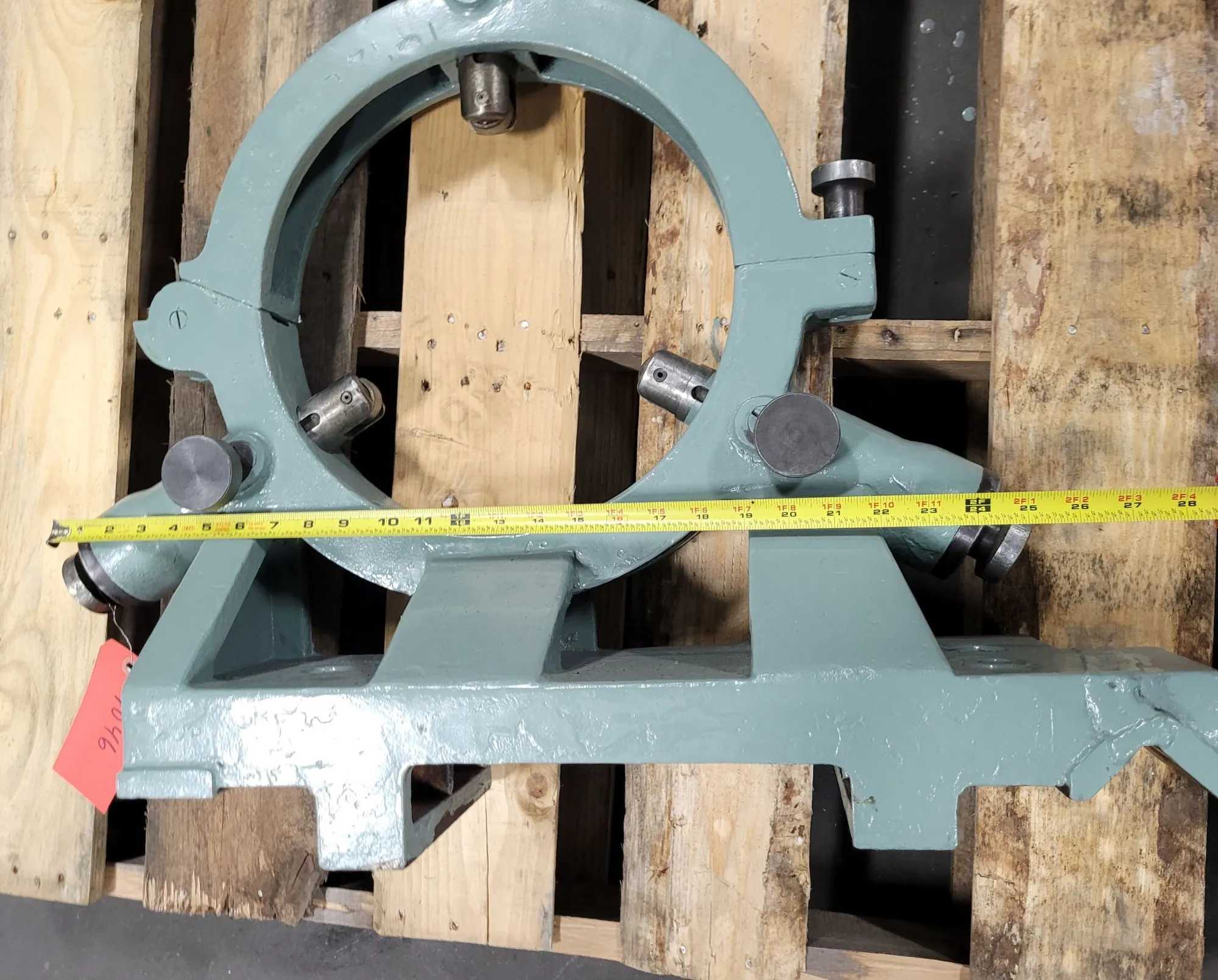 STEADY REST, 28" MAX SWING, 12.5" HOLE DIA, 14" CENTER HEIGHT, 28"X26", 188 LBS - MACHINING EQUIPMENT PARTS
