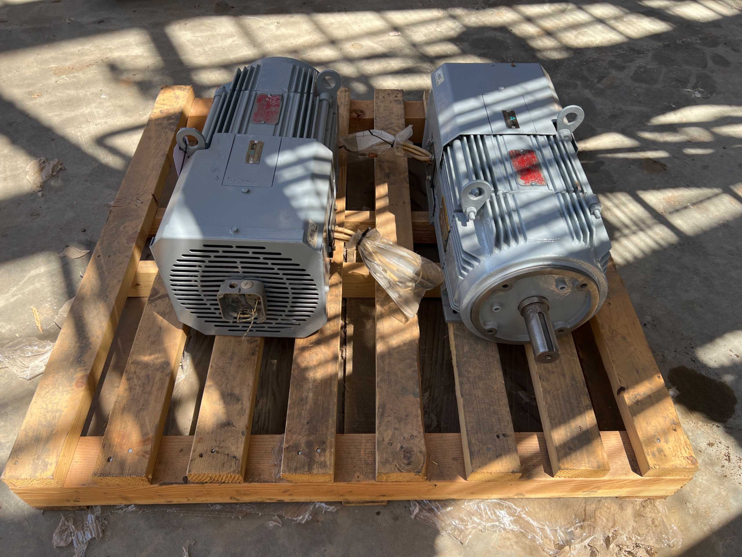 QTY 2: BALDOR MOTORS - AC MOTOR