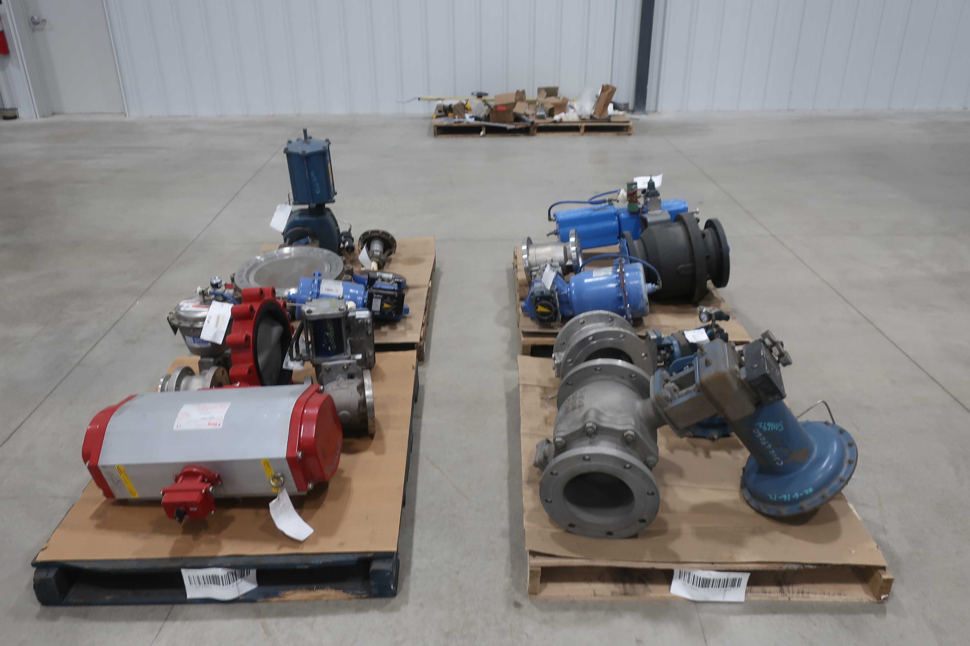 SKU 1758668 - 4 PALLETS OF ASSORTED CONTROL VALVES - CONTROL VALVE