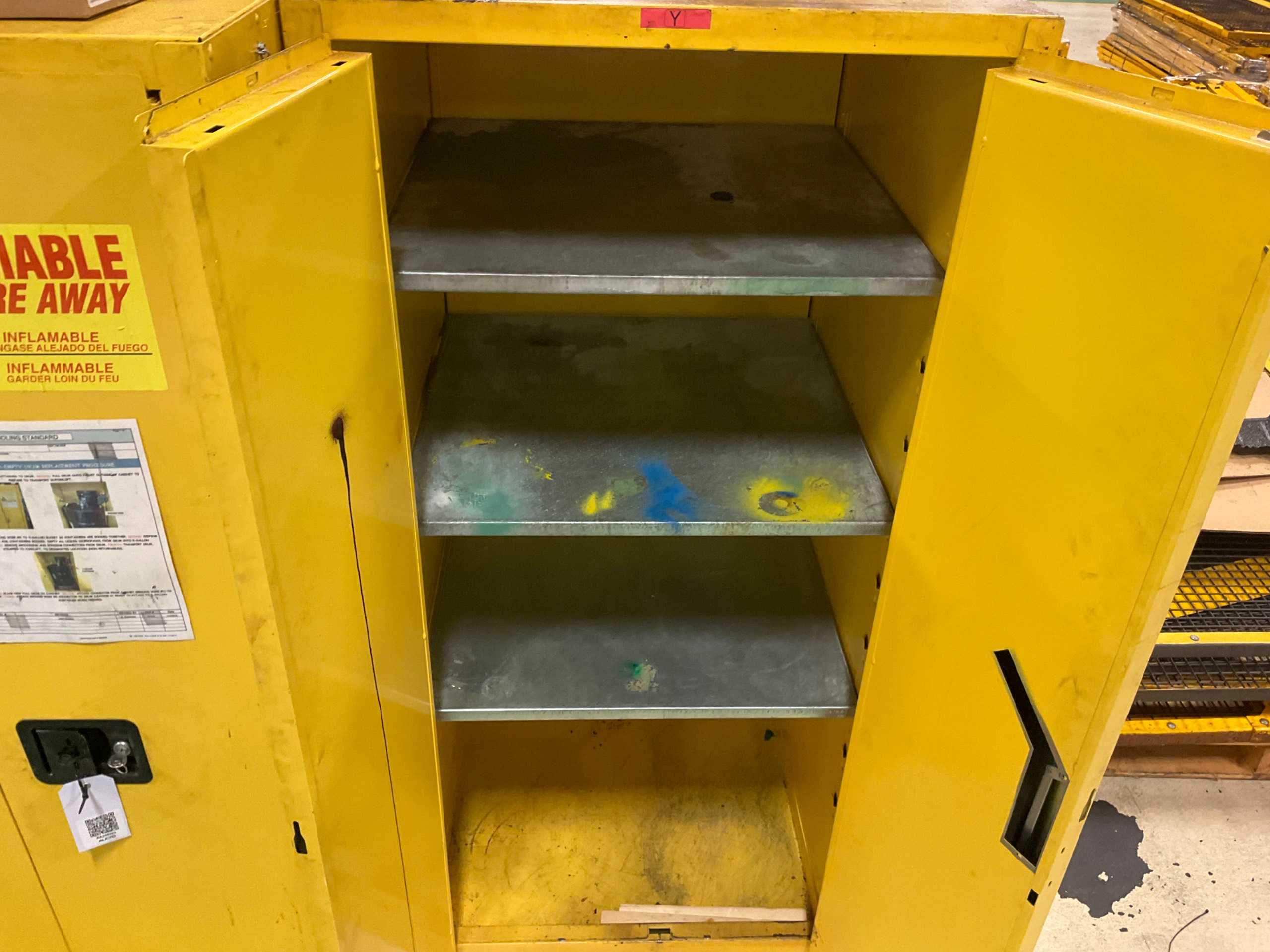 EAGLE 1962 FLAME PROOF STORAGE CABINET EAGLE 1962 FLAME PROOF STORAGE CABINET