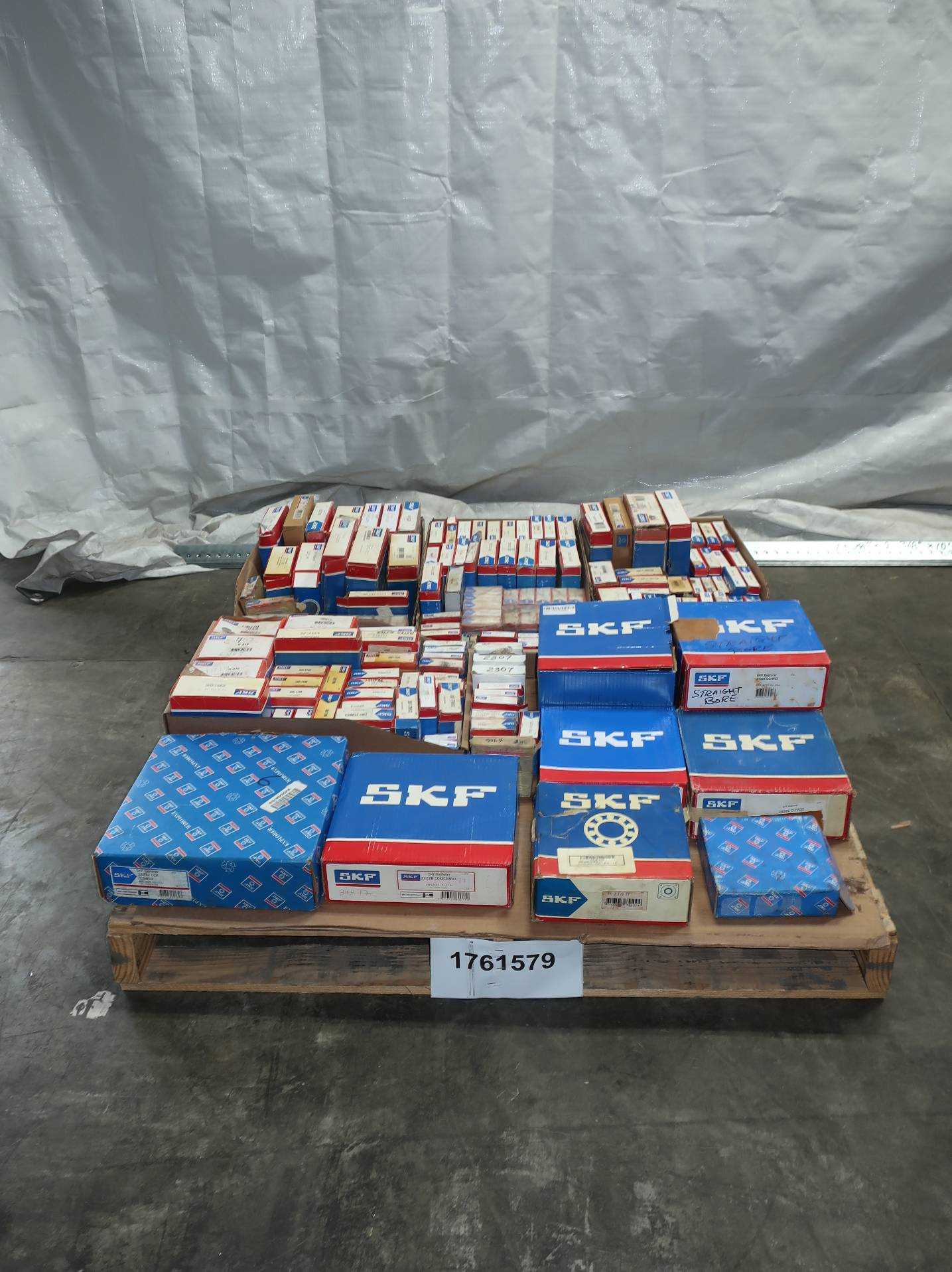 SKU 1761579 - PALLET OF ASSORTED SKF BEARINGS AND PARTS - BEARINGS