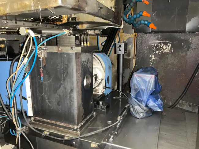 2004 MECTRON MTV-T351A 5 AXIS VERTICAL MACHINING CENTER - undefined