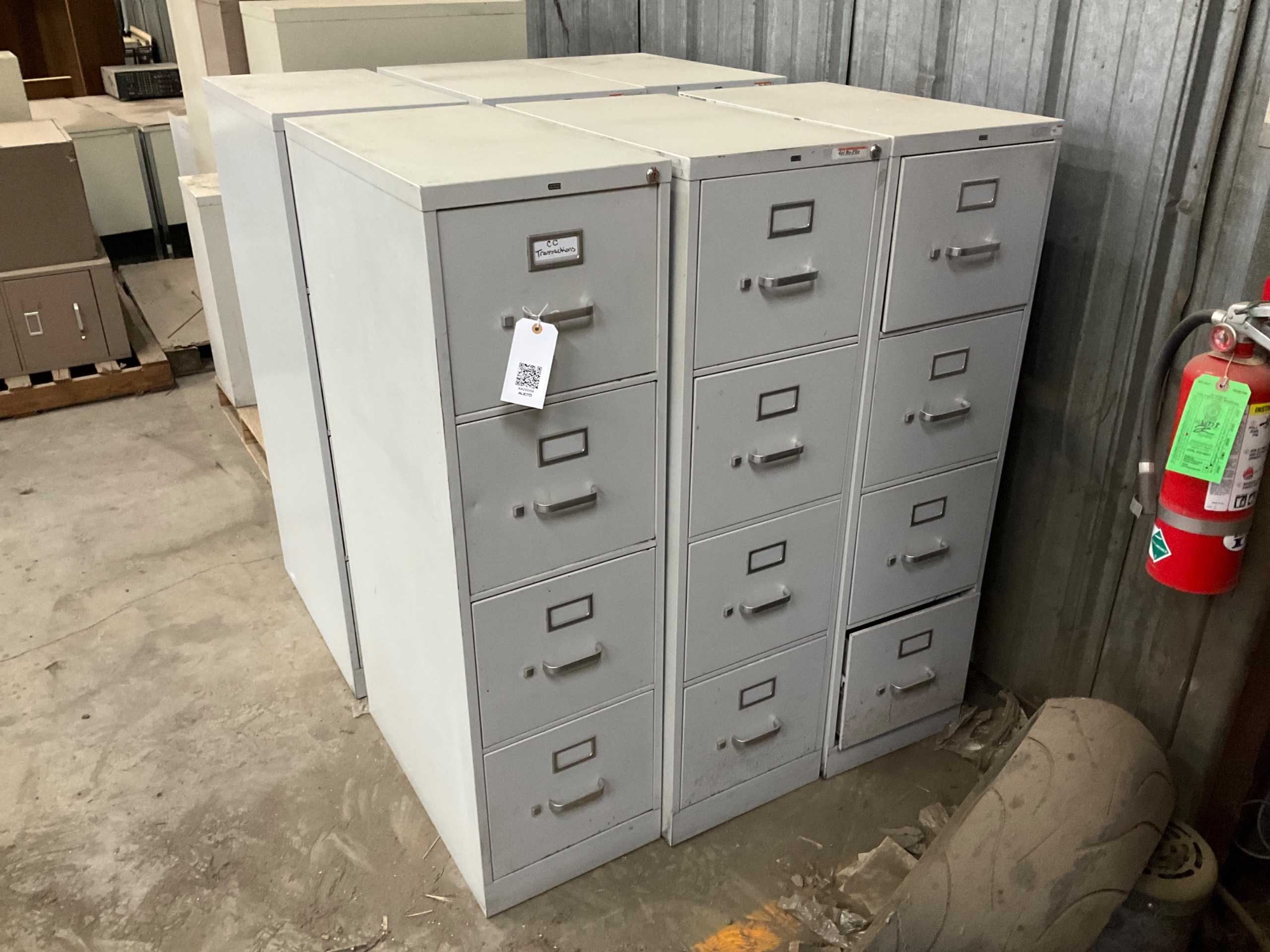 BULK QTY OF FREE STANDING STORAGE CABINET - FREE STANDING STORAGE CABINET