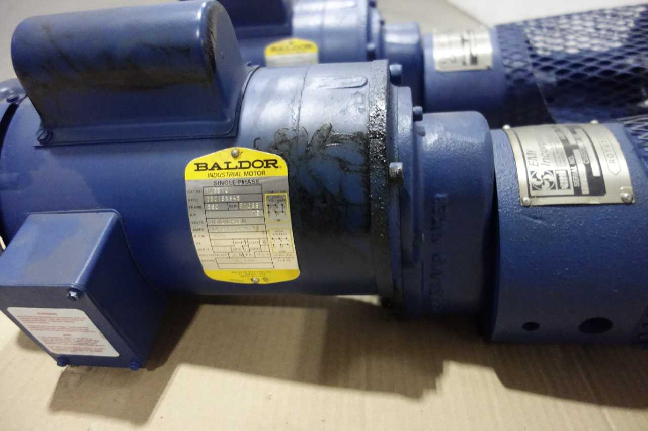 1075567- LOT OF 2 SINGLE PHASE BALDOR AC MOTORS - AC MOTOR