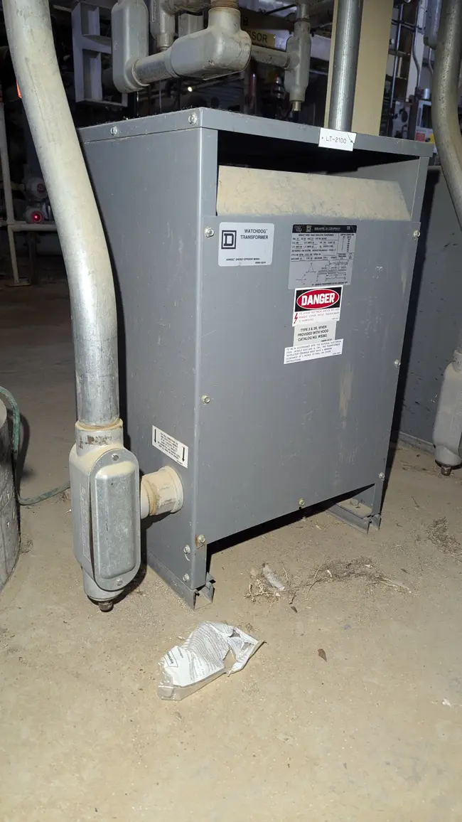 SQUARE D 30T3HB 30 KVA POWER TRANSFORMER - undefined