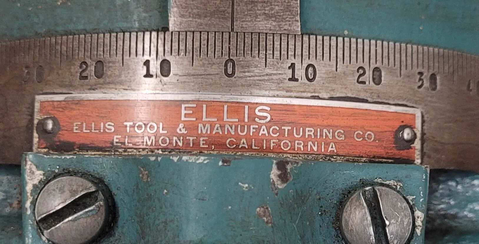 ELLIS DIVIDING INDEXING HEAD - 4-INCH CHUCK CAPACITY - MACHINE TOOLING
