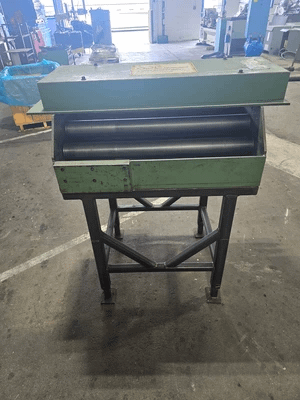 COE PRESS EQUIPMENT HS5-30 30" MANUAL PULL THROUGH STRAIGHTENER WITH ADJUSTABLE ROLLERS ON STAND - MACHINE TOOLING