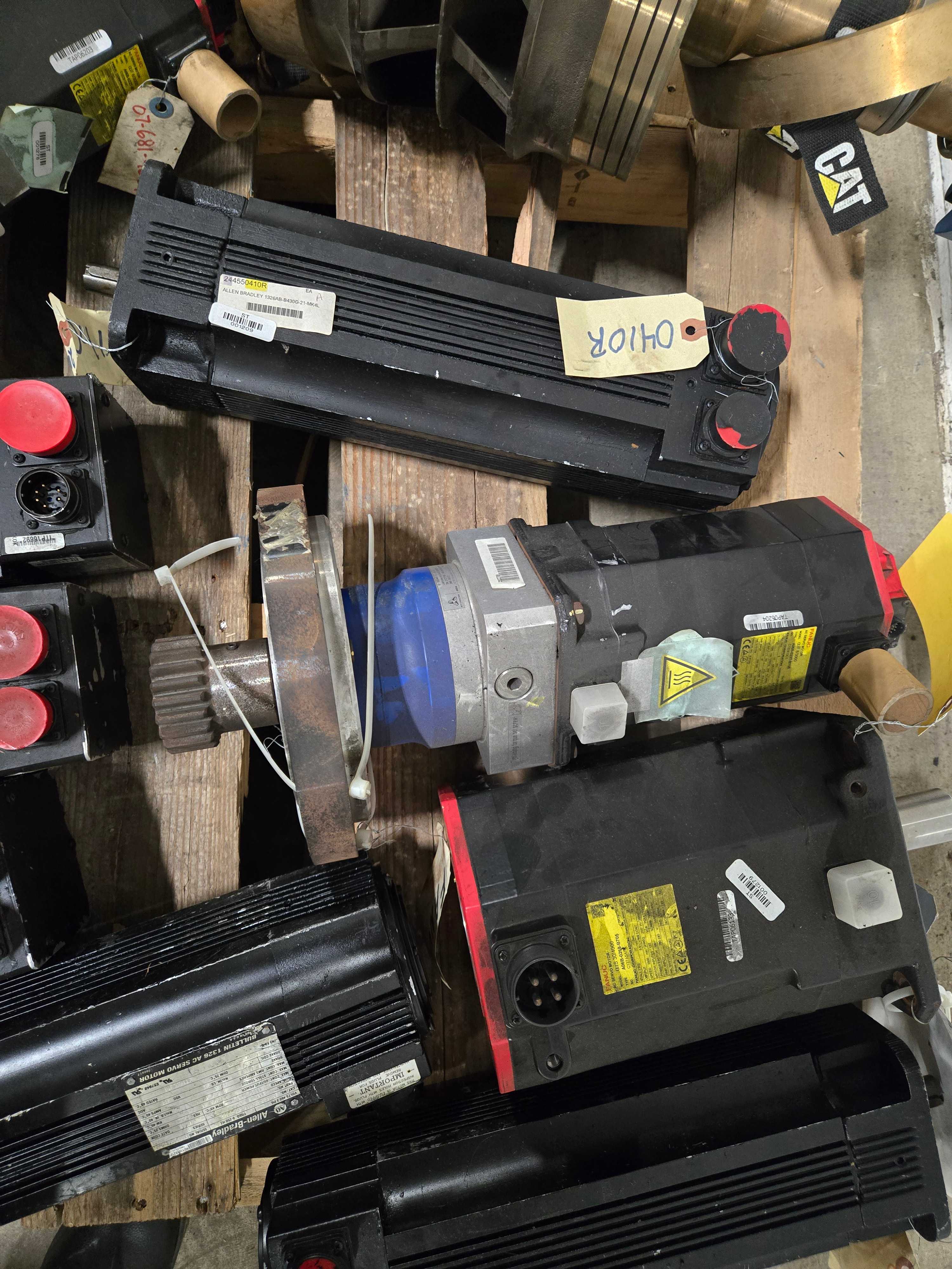 BULK QTY OF FANUC & ALLEN-BRADLEY SERVO MOTORS - SERVO MOTORS