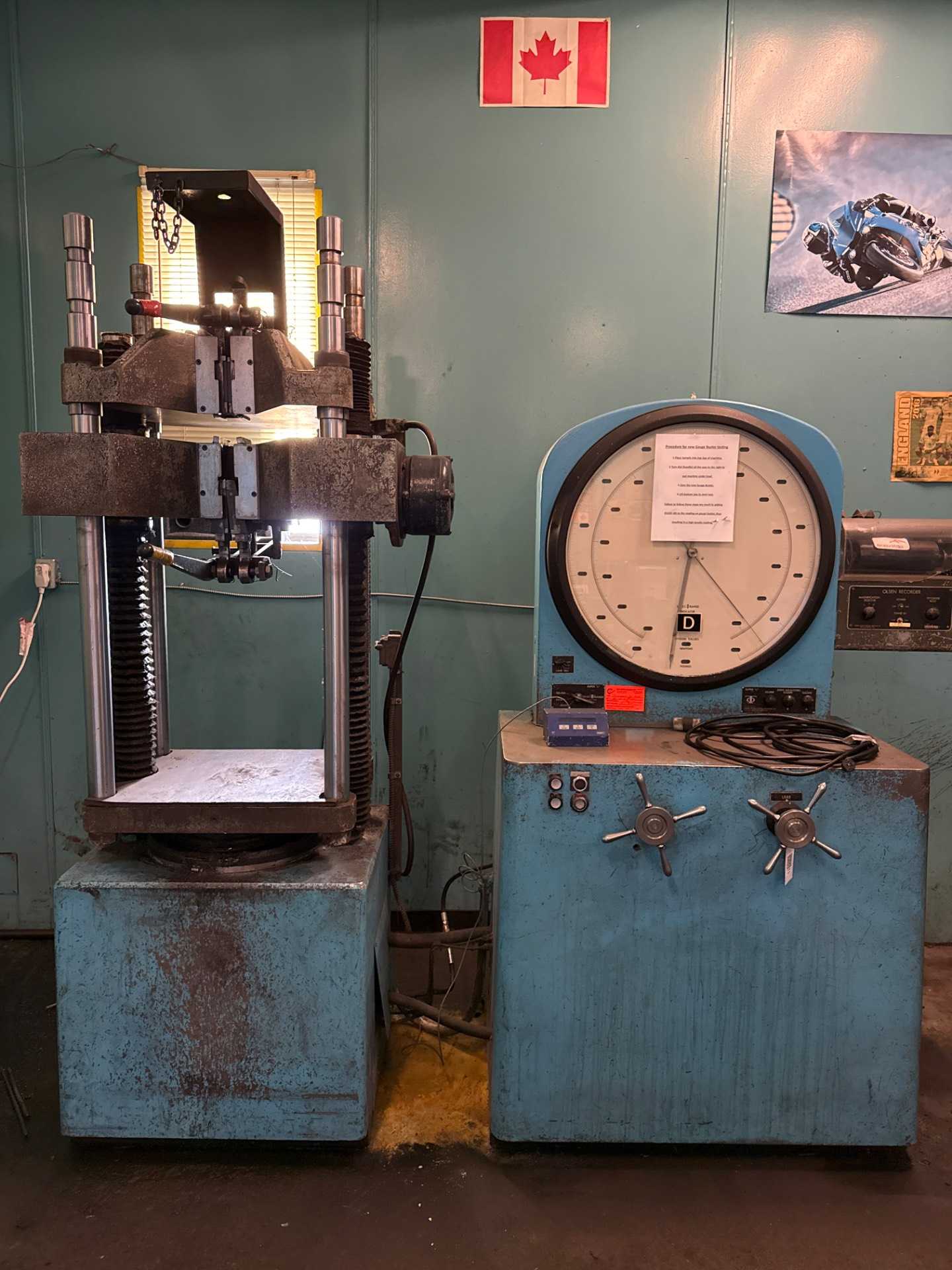 TINIUS OLSEN SUPER L UNIVERSAL TESTING MACHINE, 120,000 LBF, 4-COLUMN - MATERIAL TESTING