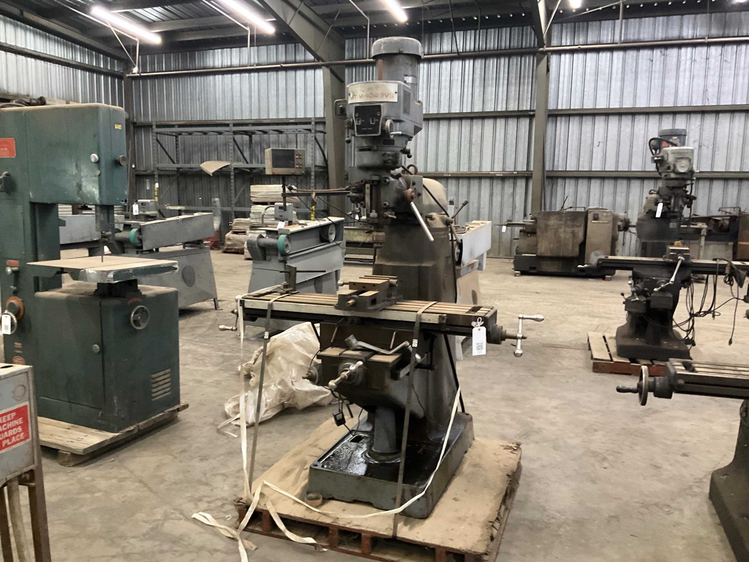 JET JTM-1048VS VERTICAL MILLING MACHINE JET JTM-1048VS VERTICAL MILLING MACHINE