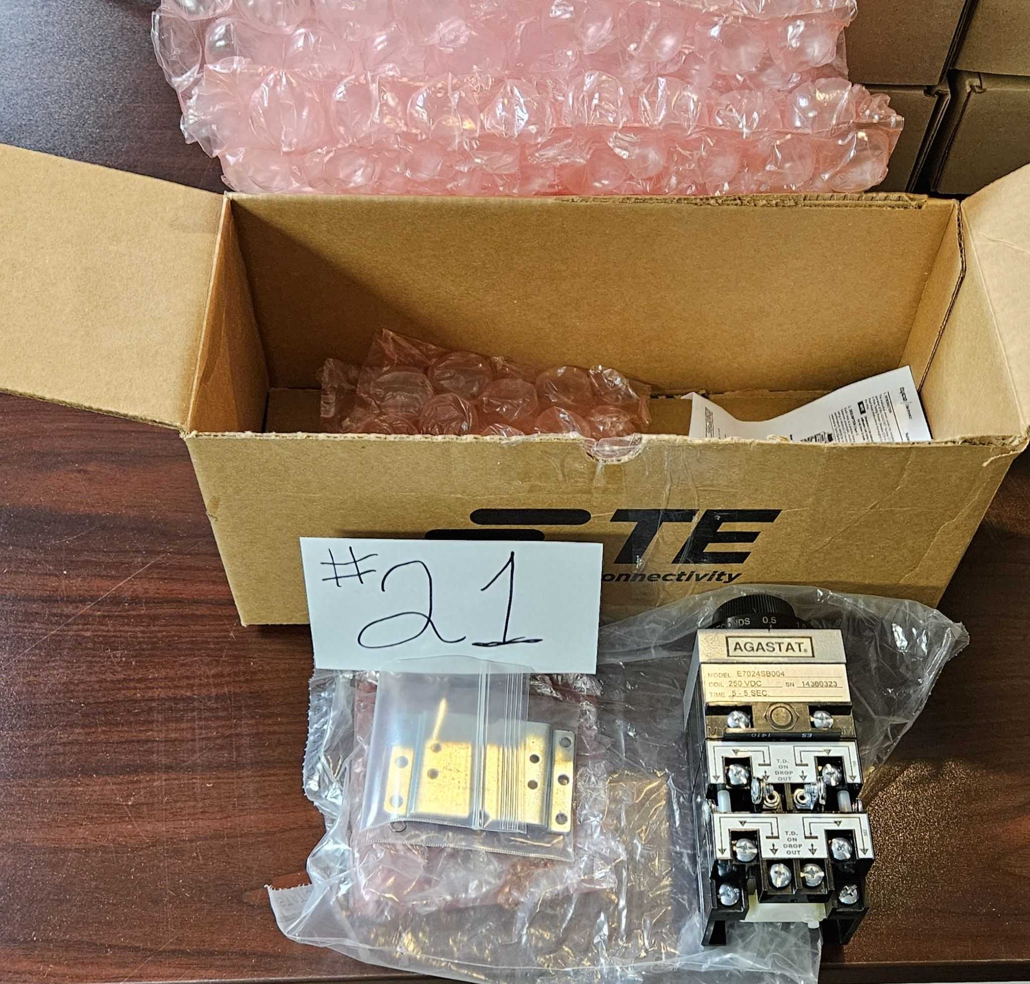 AGASTAT E7024SB004 TIME DELAY RELAY - TIME DELAY RELAY