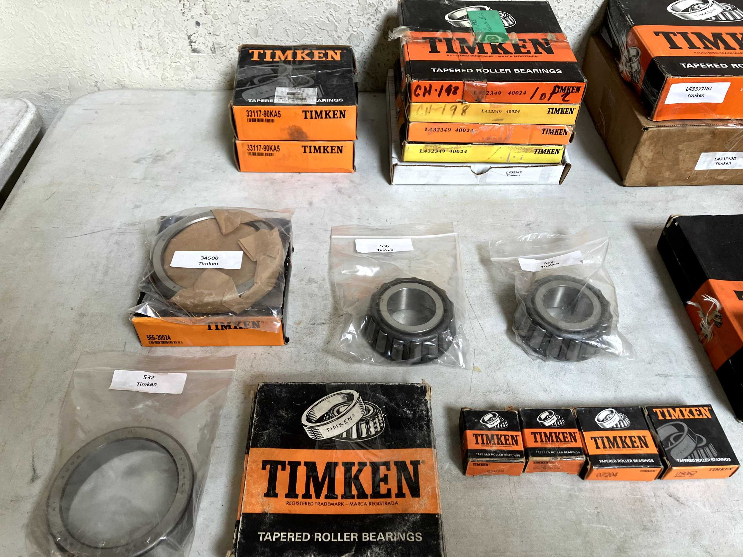 QTY 40: ASSORTED TIMKEN BEARINGS - BEARINGS