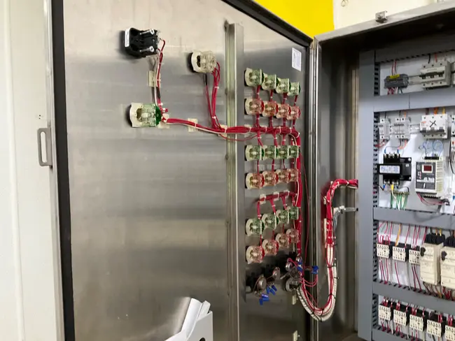 CONTROL CABINET WITH PARTS - undefined