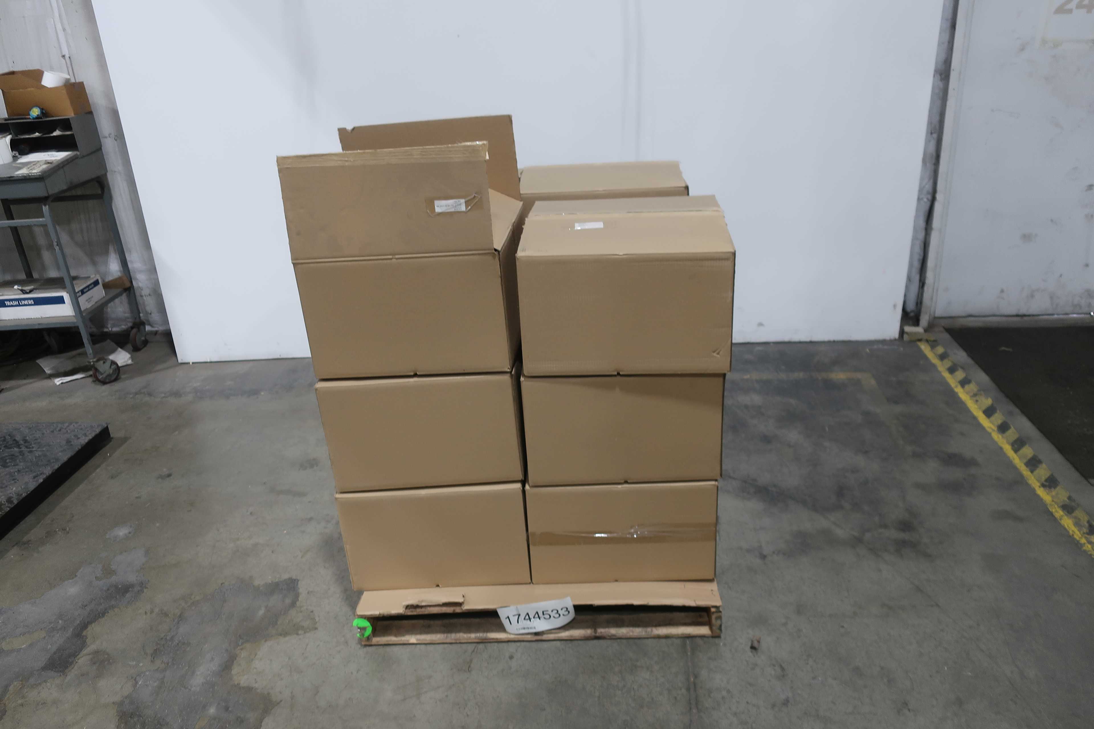 SKU 1744533 - LOT OF 12 SWAGELOK SS-6UW-TJ6-4C-41544-NSR HYDRAULIC VALVES - HYDRAULIC VALVE