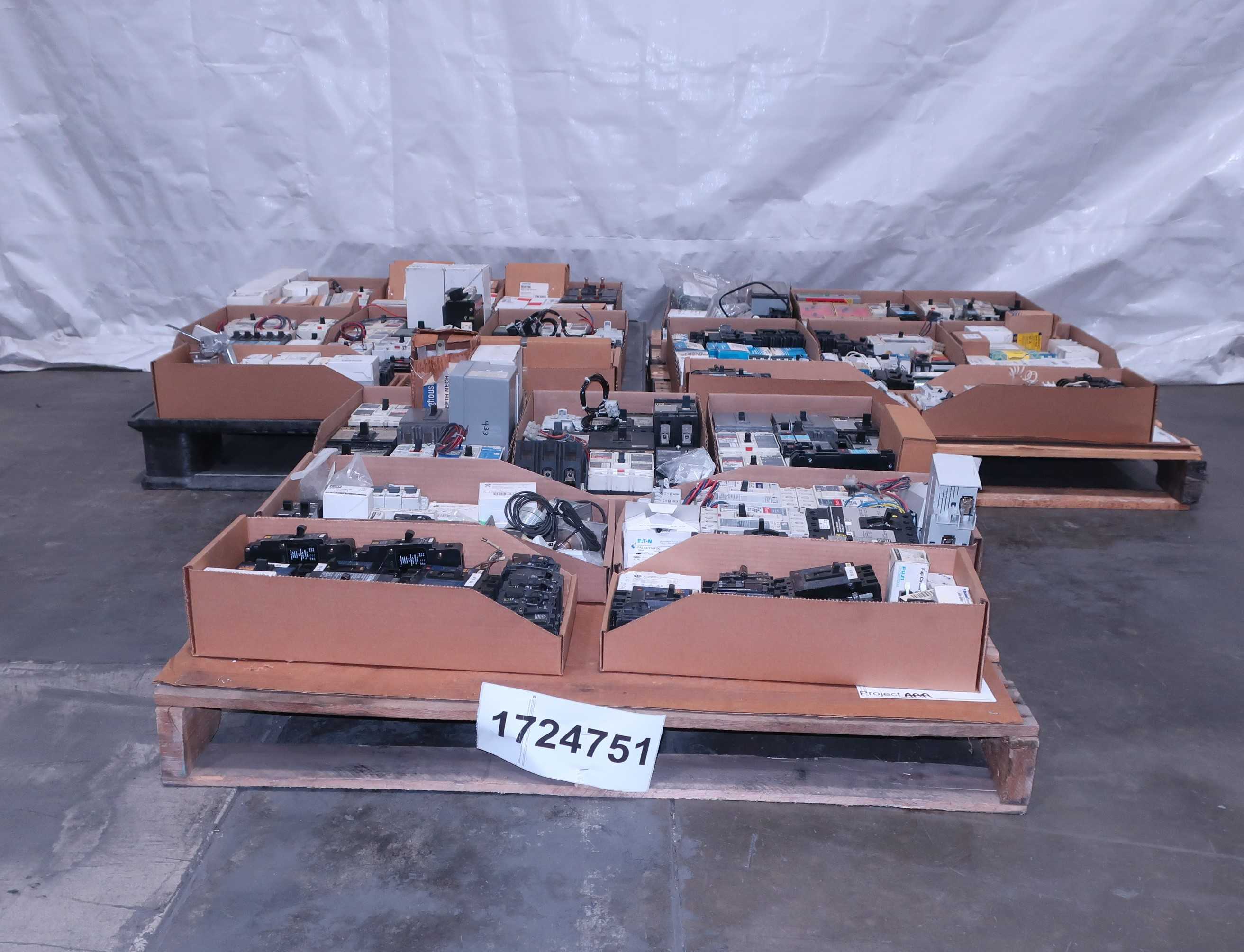 SKU 1724751 - 3 PALLETS OF ASSORTED CIRCUIT BREAKERS - CIRCUIT BREAKERS