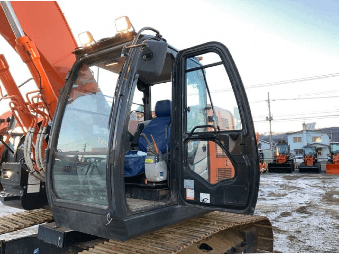 2019 HITACHI ZX225US-6 CRAWLER EXCAVATOR - CRAWLER EXCAVATOR