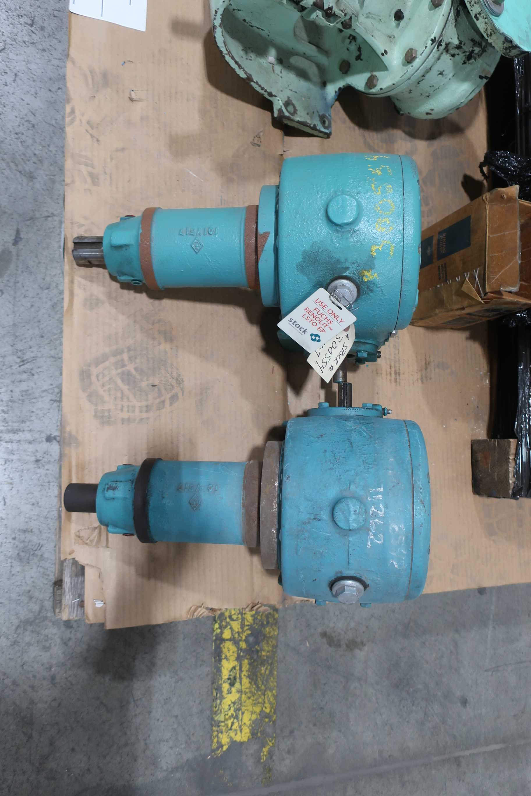 1 PALLET OF ASSORTED GEAR PUMPS - GEAR PUMP