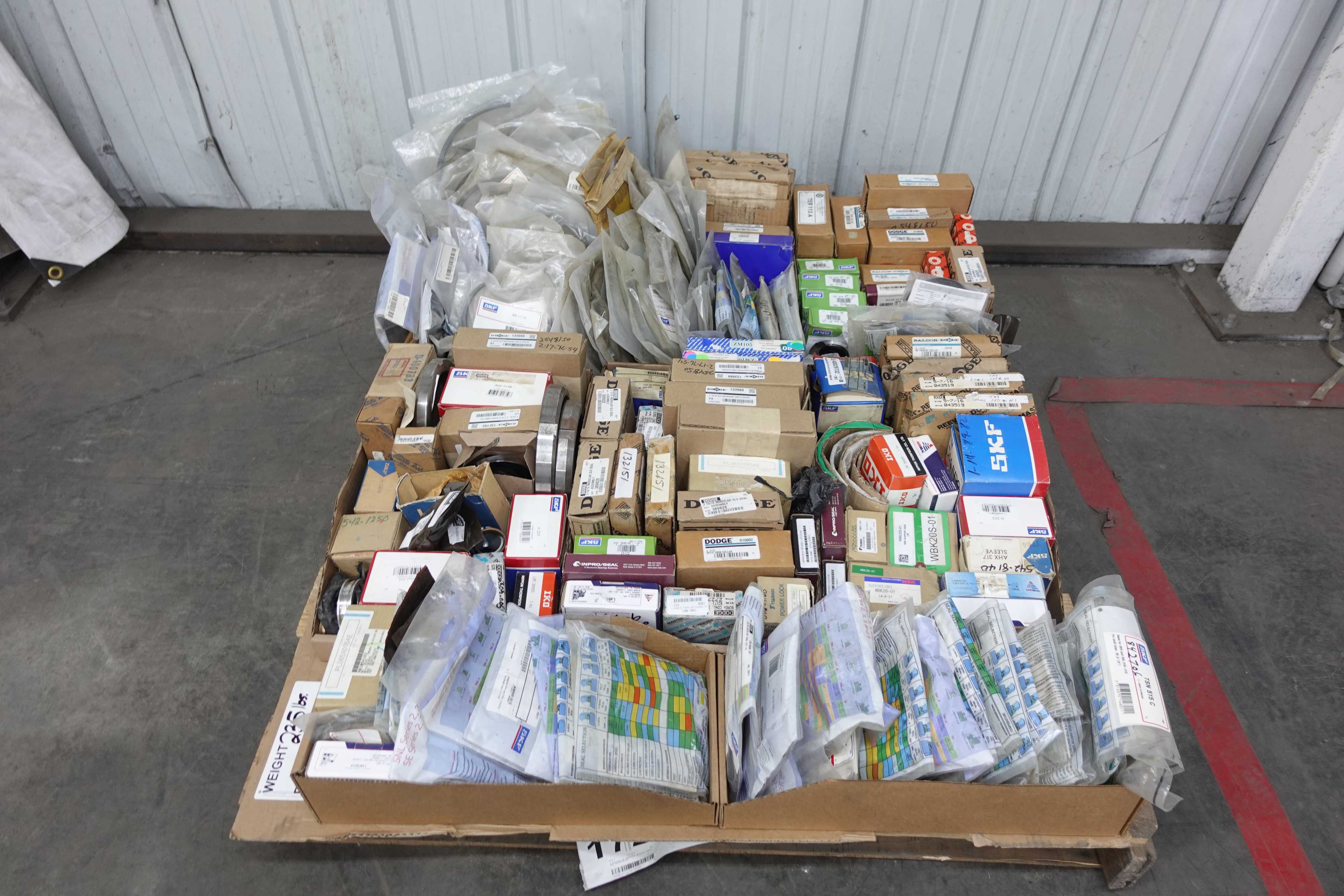 SKU 1727895 - PALLET OF ASSORTED BEARING PARTS AND ACCESSORIES - BEARINGS