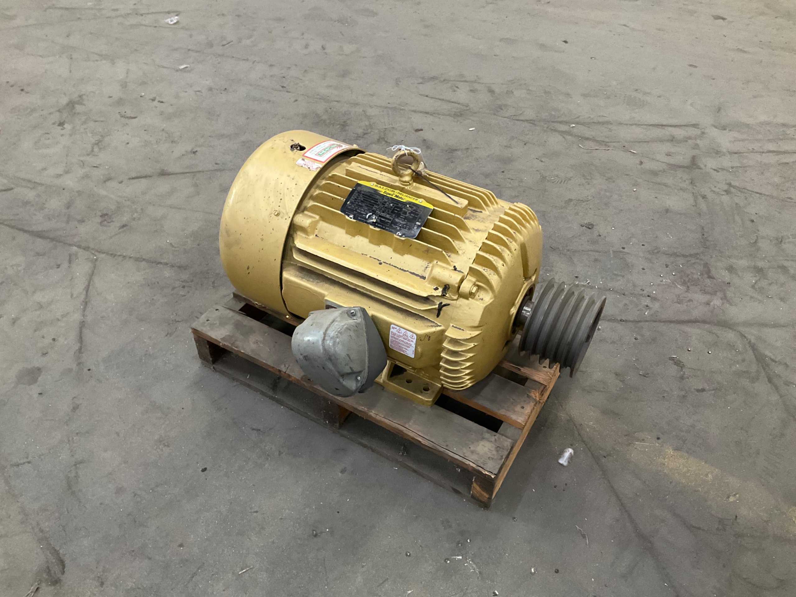 BALDOR RELIANCE EM4100T AC MOTOR - AC MOTOR