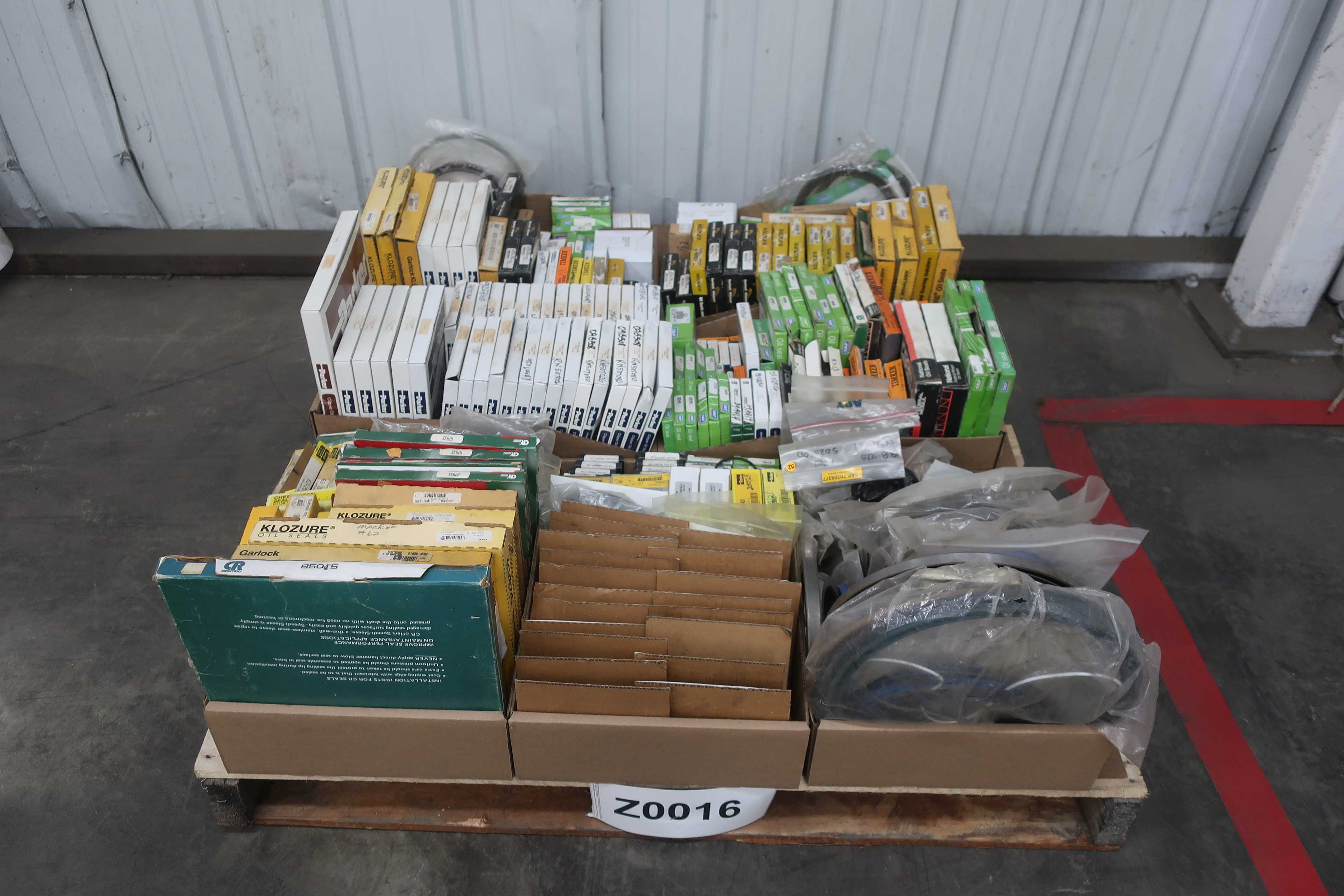 PALLET OF OIL SEALS