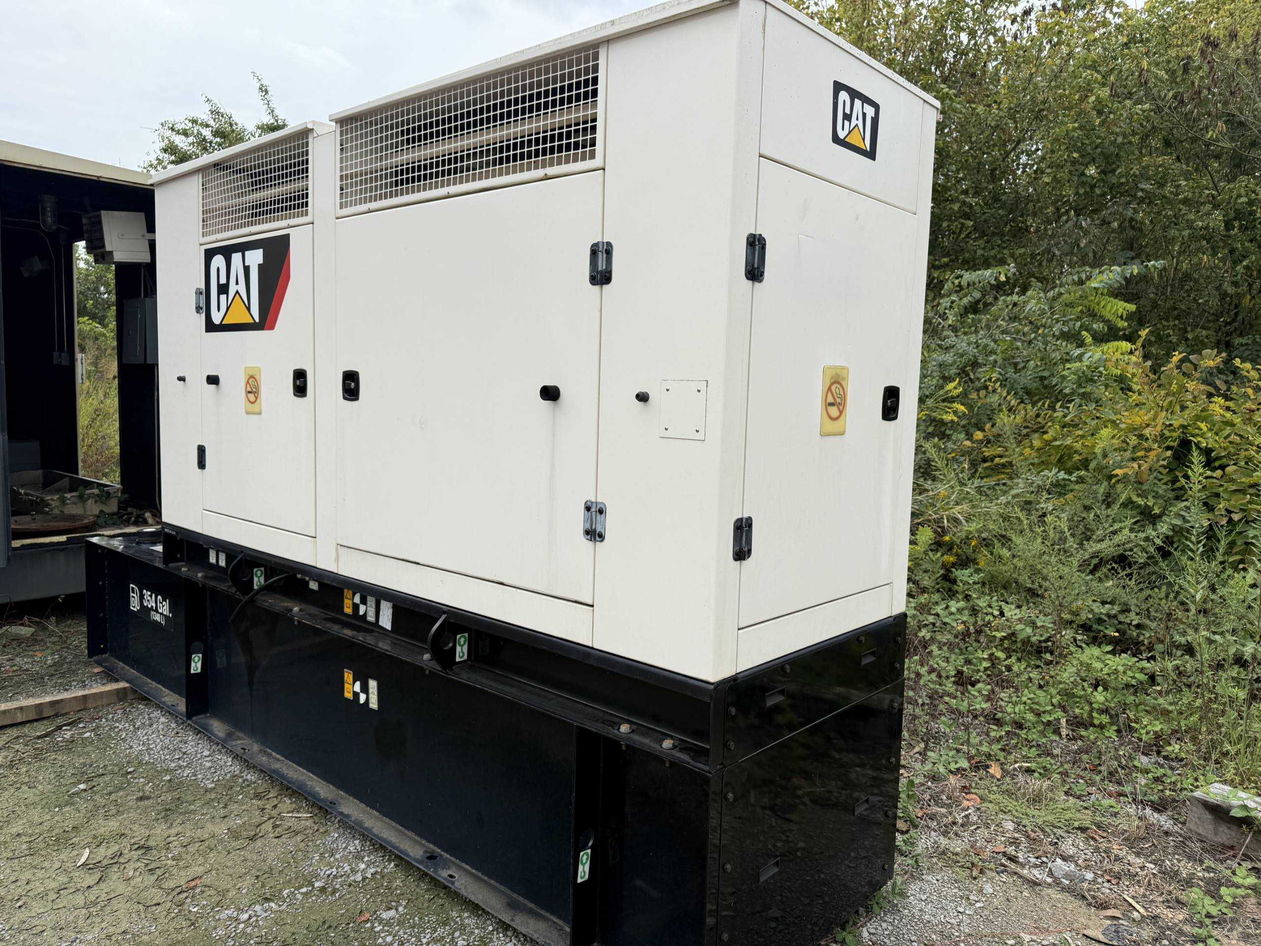 CATERPILLAR D175-2 175 KW DIESEL GENERATOR, 397HRS, YR 2015 - STANDBY POWER GENERATOR