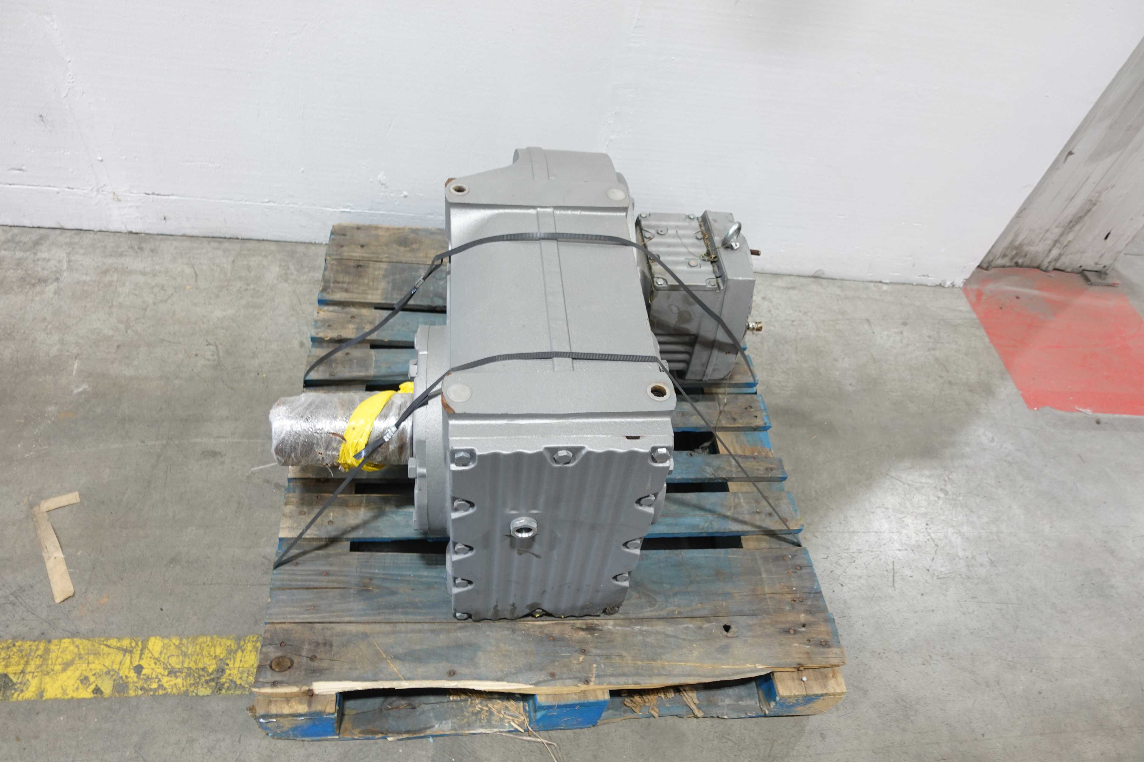 RIGHT ANGLE GEAR REDUCER - RIGHT ANGLE GEAR REDUCER