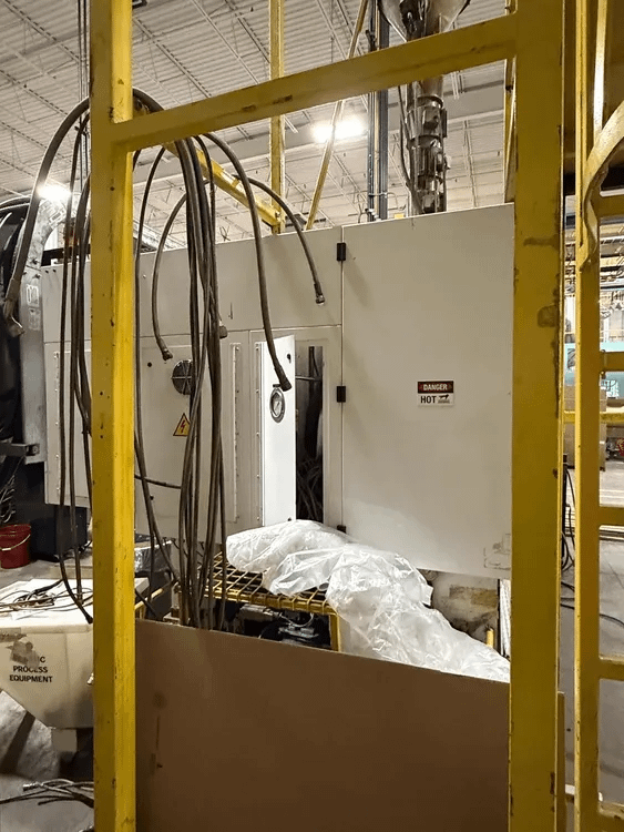 2002 JOMAR MODEL 135 INJECTION BLOW MOLDER, 135 TON, 100 HP, 270G SHOT, 460V, 3PH - FOUNDRY MOLDING MACHINES