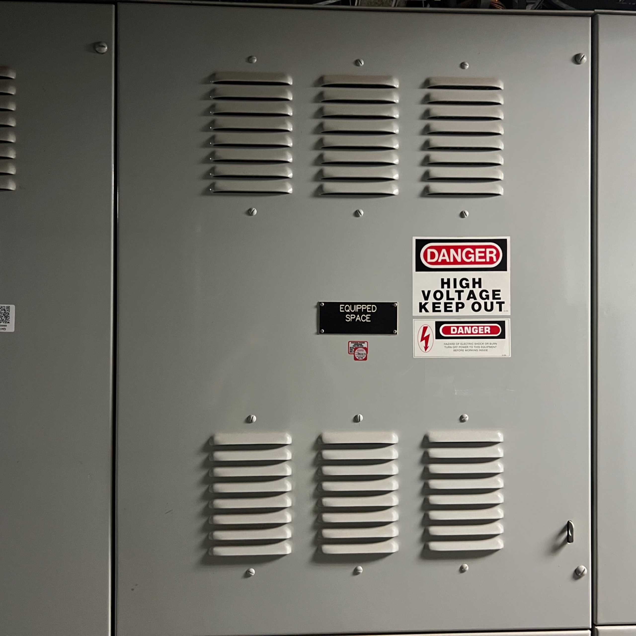 BULK QTY OF ELECTRICAL SWITCHGEAR - POWER DISTRIBUTION SWITCHGEAR