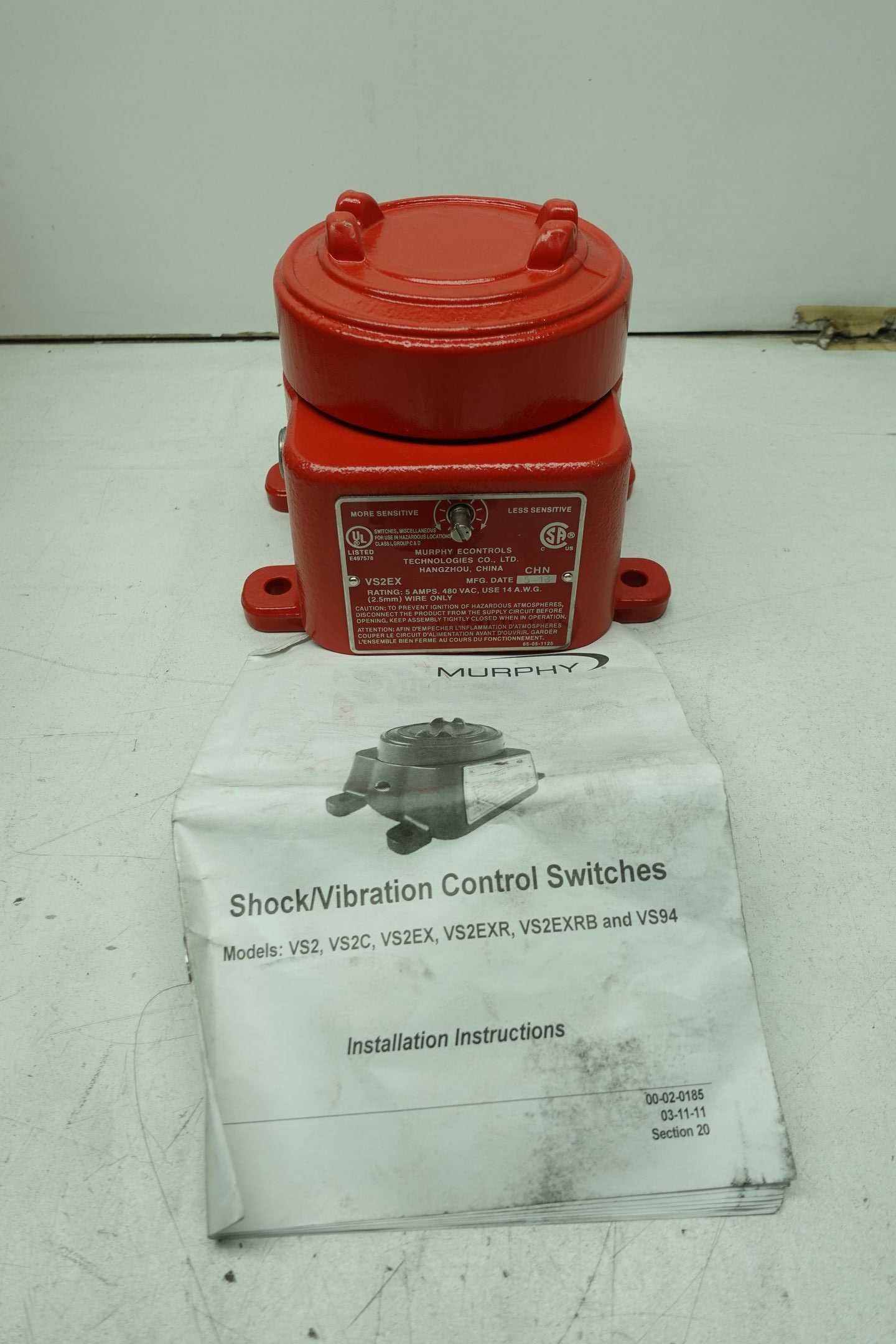 LOT OF 8 FW MURPHY VS2EX SHOCK/VIBRATION SWITCHES - SWITCHES
