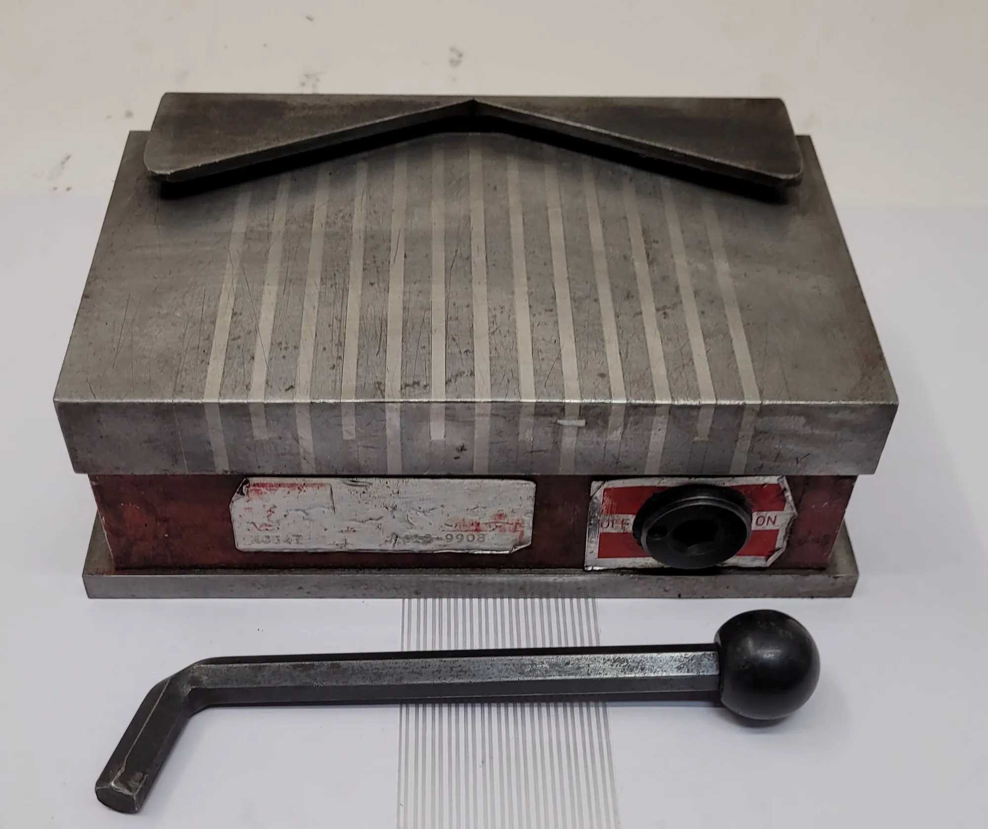 SUBURBAN TOOL MCB47 PERMANENT MAGNETIC CHUCK - 4" X 7" - MACHINE TOOLING