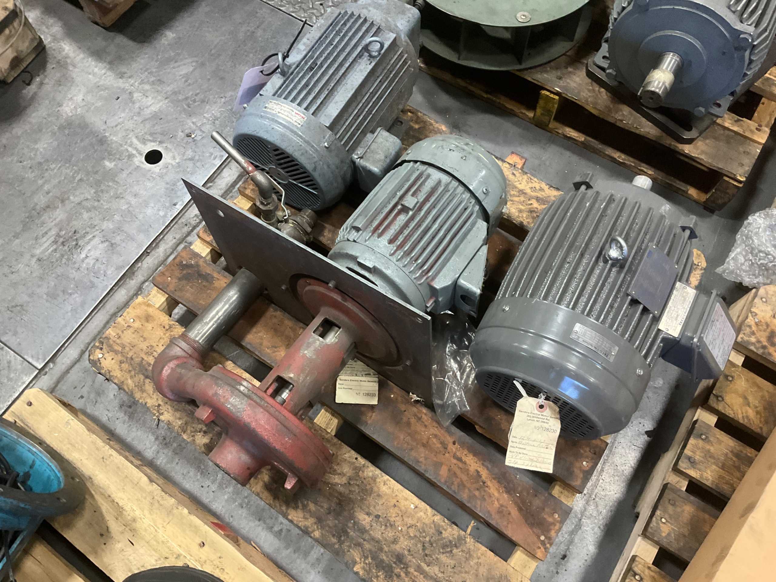 BULK QTY OF MOTORS & PUMP - INDUSTRIAL PARTS