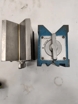 FOWLER 3-7/8" HIGH MAGNETIC V-BLOCK, SET OF 2 - MACHINE TOOLING
