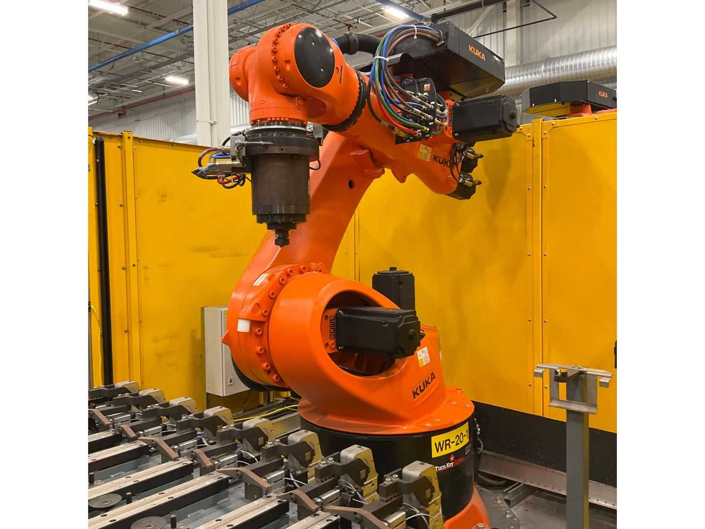 2021 KUKA KR 500 R2830 ROBOT & CONTROLLER ASSEMBLY - ARTICULATED ROBOTS