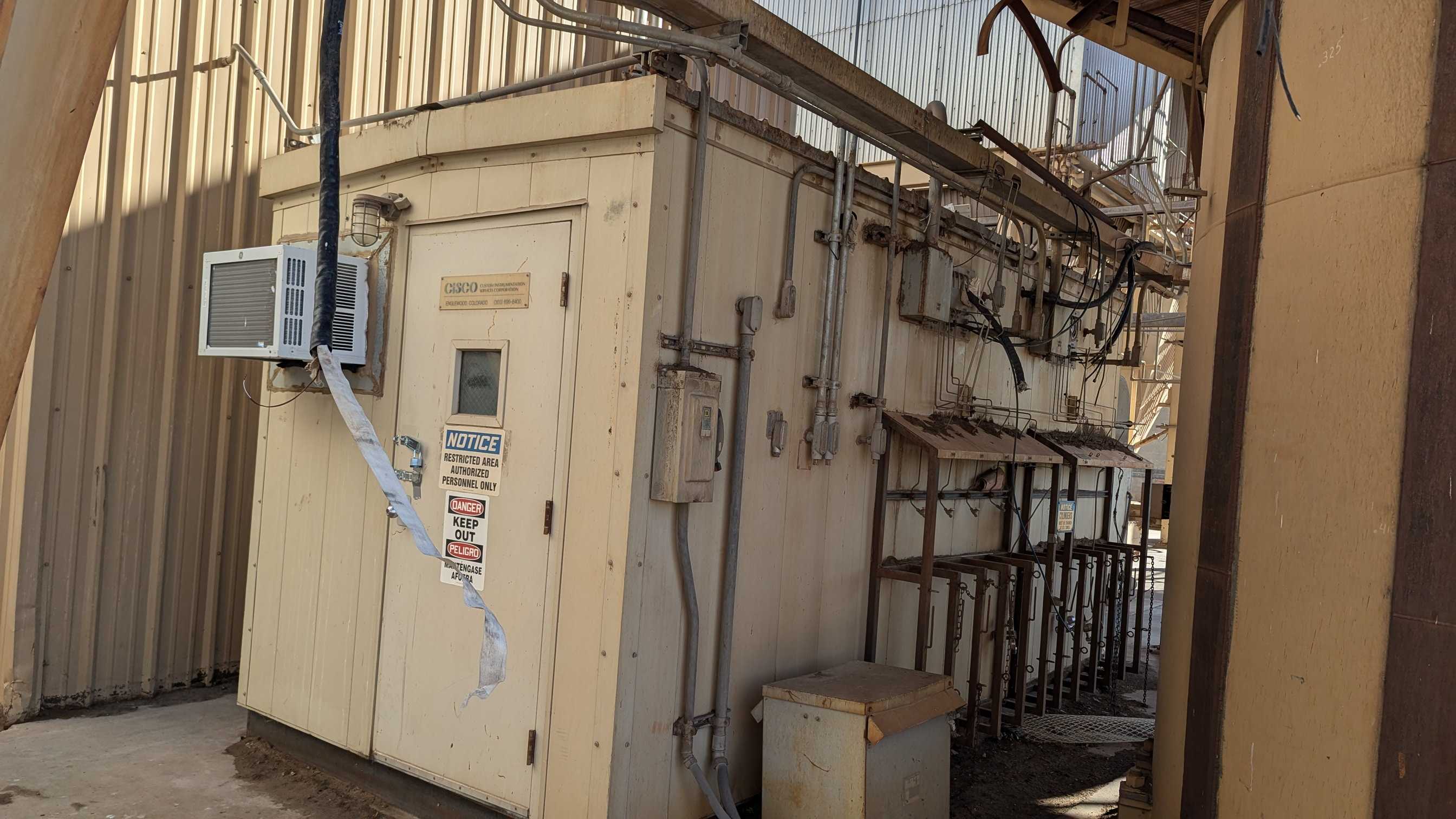 BULK QTY OF EMISSION CONTROL ROOM EQUIPMENT - AUTOMATION & CONTROLS