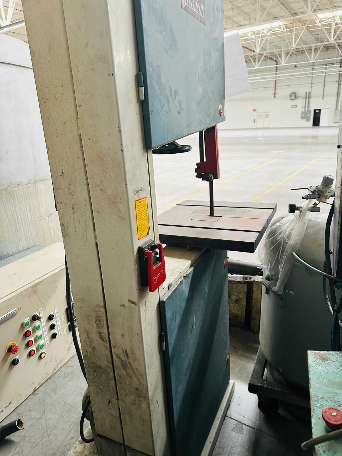 SILVERLINE DC-B50024 VERTICAL BAND SAW - VERTICAL BAND SAW